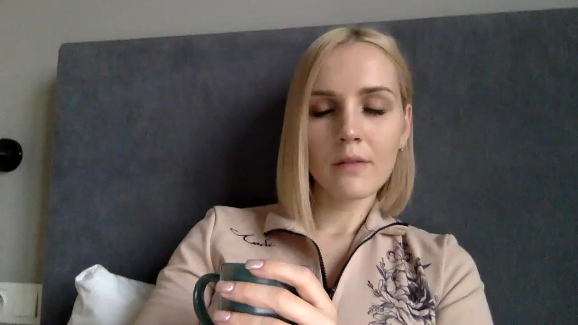 Gallery image thumbnail from Nicole_1286's myfreecams stream on, 11/18/2022, 13:12 image 5 of 20