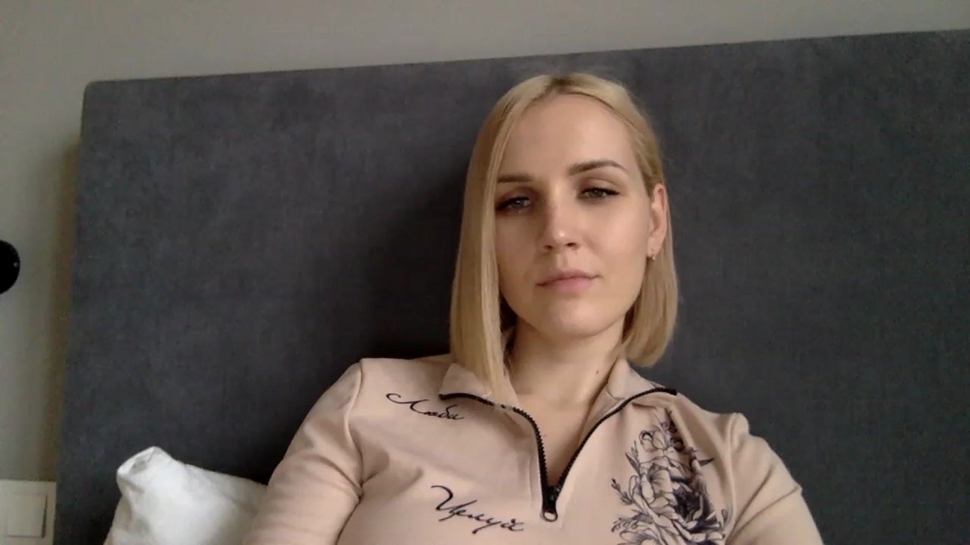 Gallery image thumbnail from Nicole_1286's myfreecams stream on, 11/18/2022, 13:12 image 16 of 20