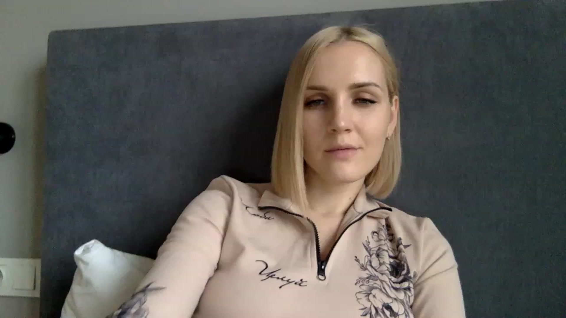 Gallery image thumbnail from Nicole_1286's myfreecams stream on, 11/18/2022, 13:12 image 10 of 20