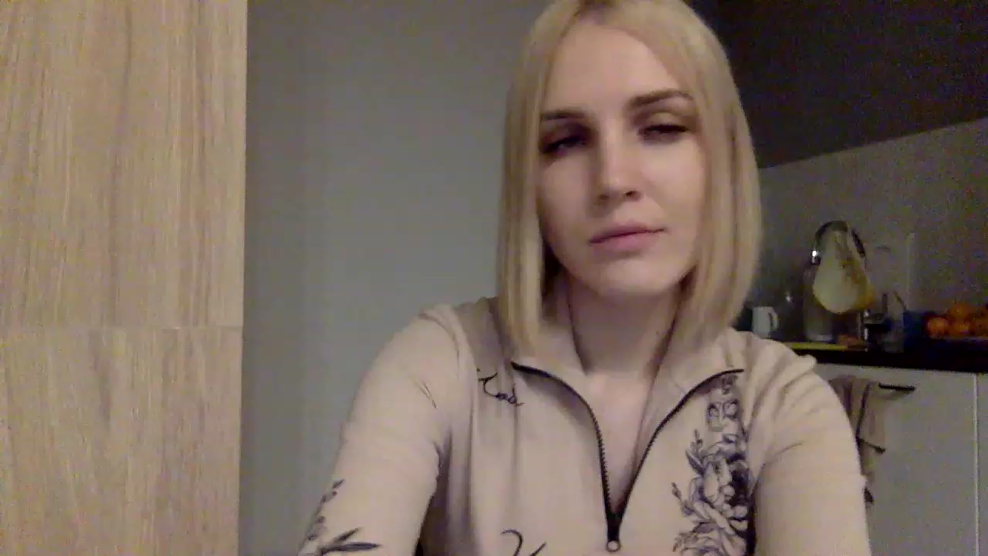 Gallery image thumbnail from Nicole_1286's myfreecams stream on, 11/22/2022, 21:49 image 4 of 20