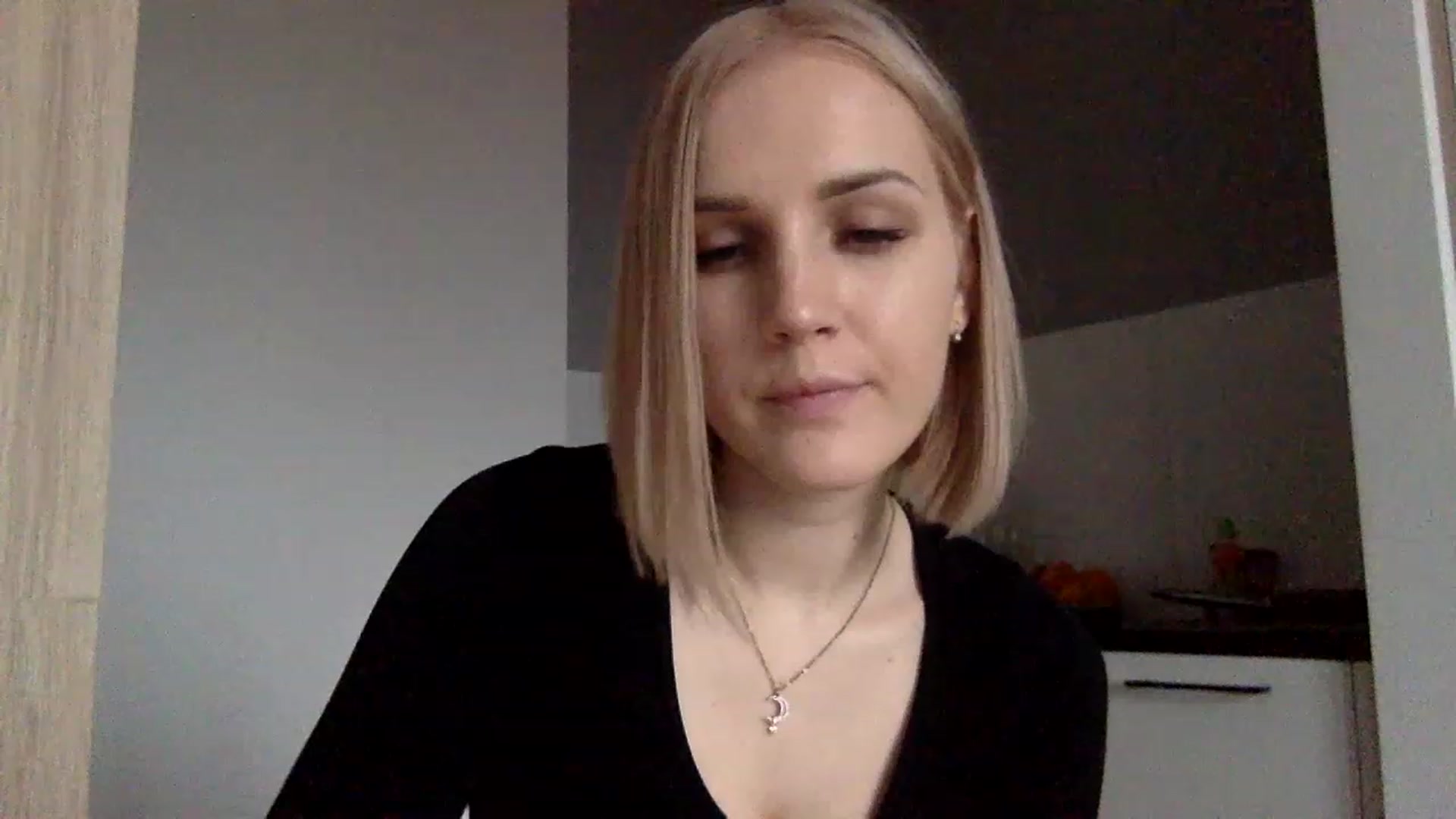 Gallery image thumbnail from Nicole_1286's myfreecams stream on, 11/28/2022, 12:51 image 20 of 20