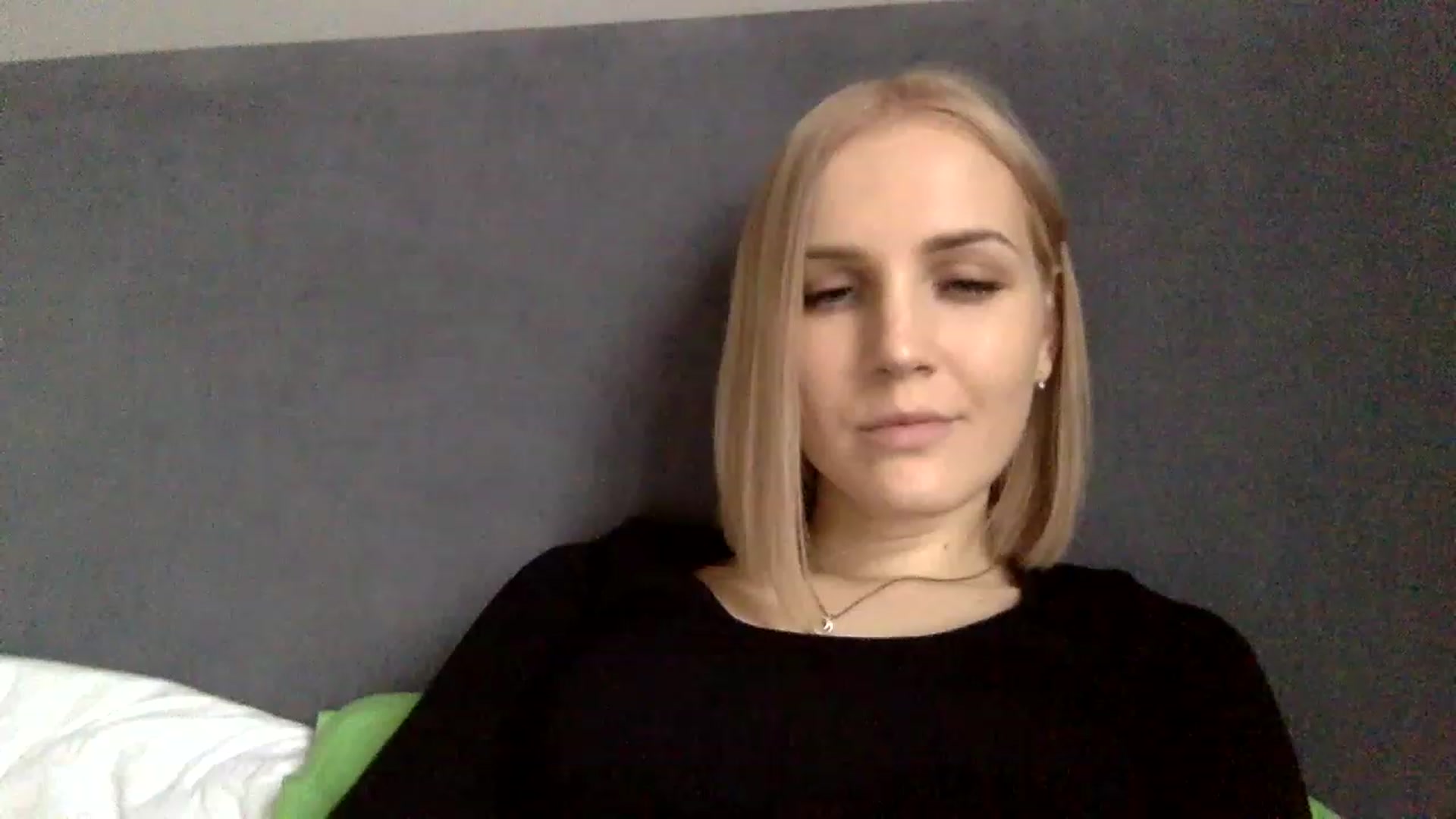 Gallery image thumbnail from Nicole_1286's myfreecams stream on, 11/28/2022, 12:51 image 10 of 20