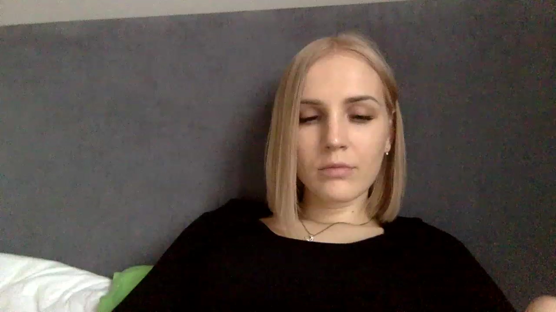 Gallery image thumbnail from Nicole_1286's myfreecams stream on, 11/28/2022, 12:51 image 14 of 20