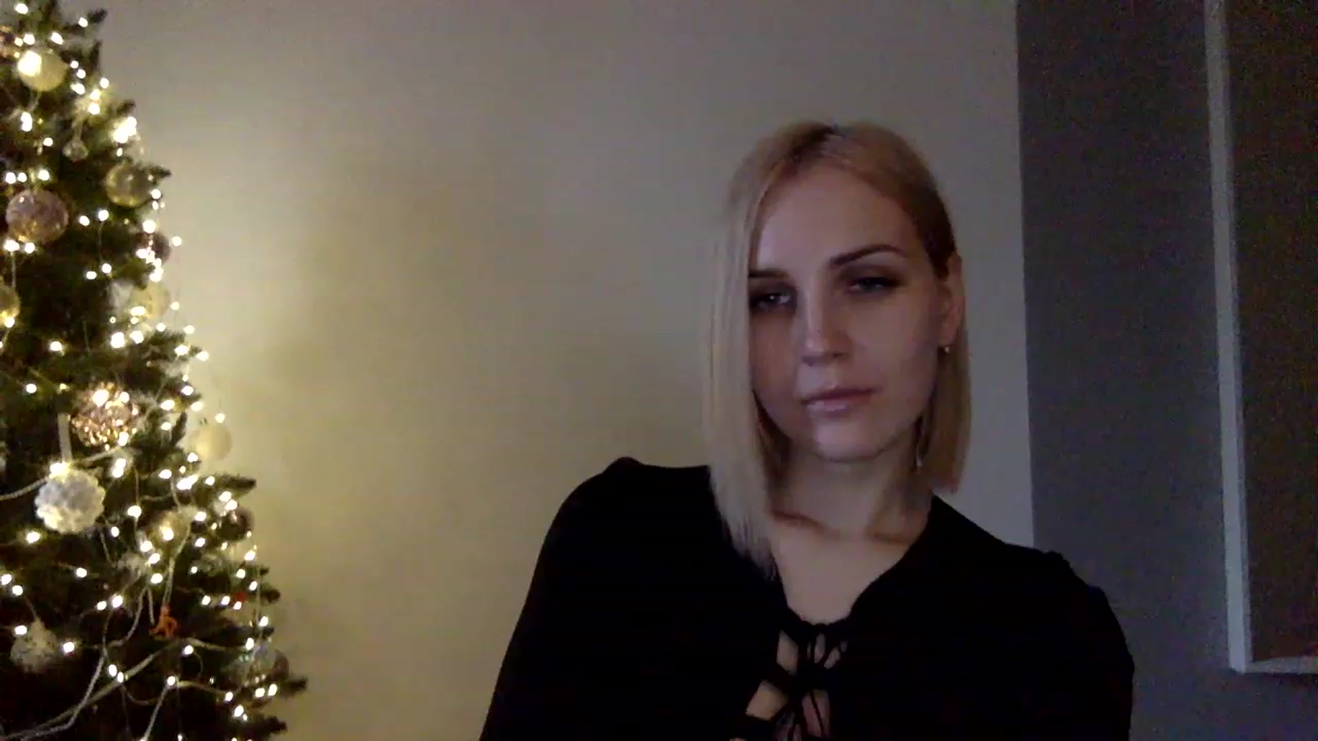 Gallery image thumbnail from Nicole_1286's myfreecams stream on, 12/26/2022, 14:23 image 1 of 20