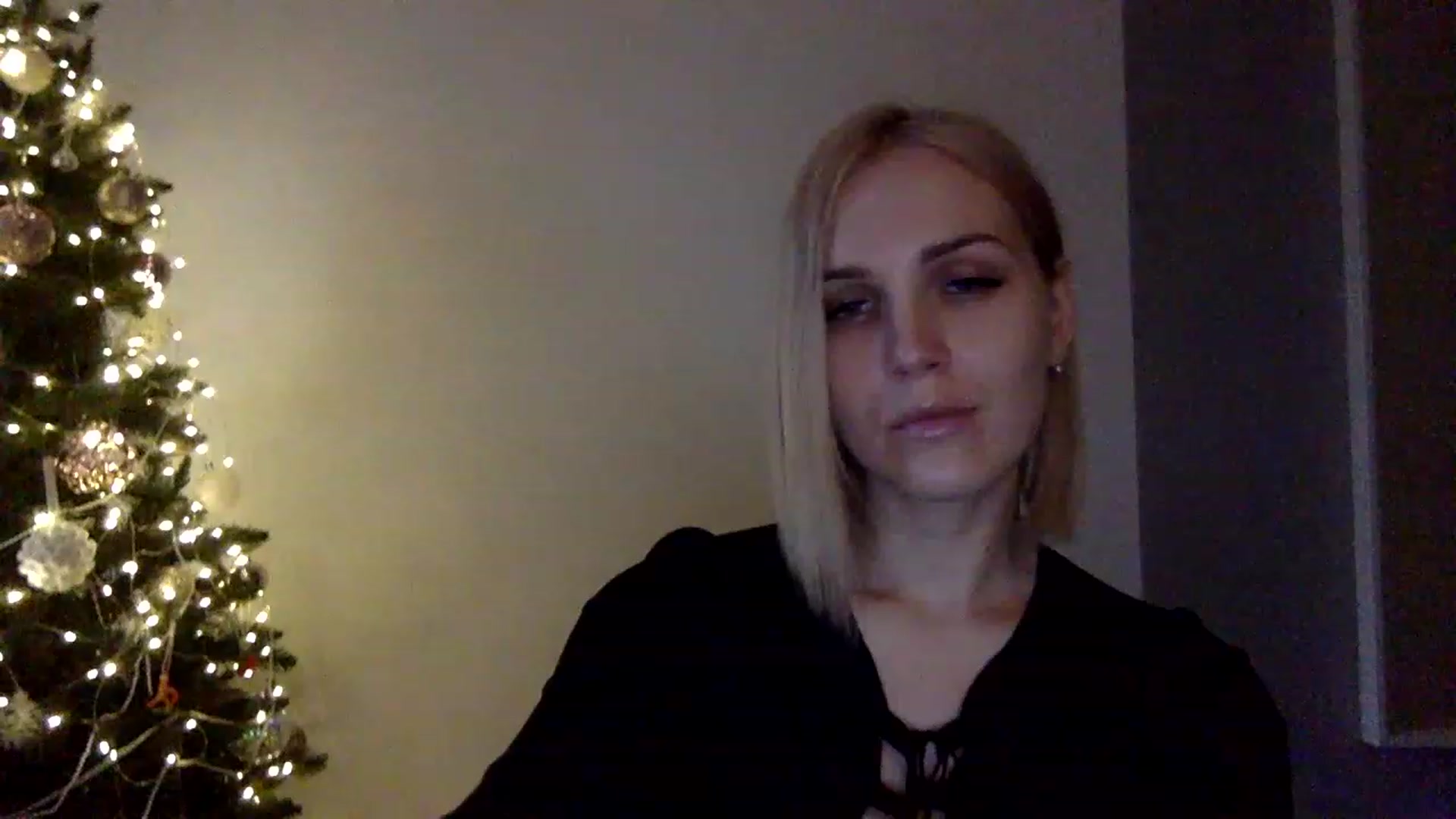 Gallery image thumbnail from Nicole_1286's myfreecams stream on, 12/26/2022, 14:23 image 7 of 20