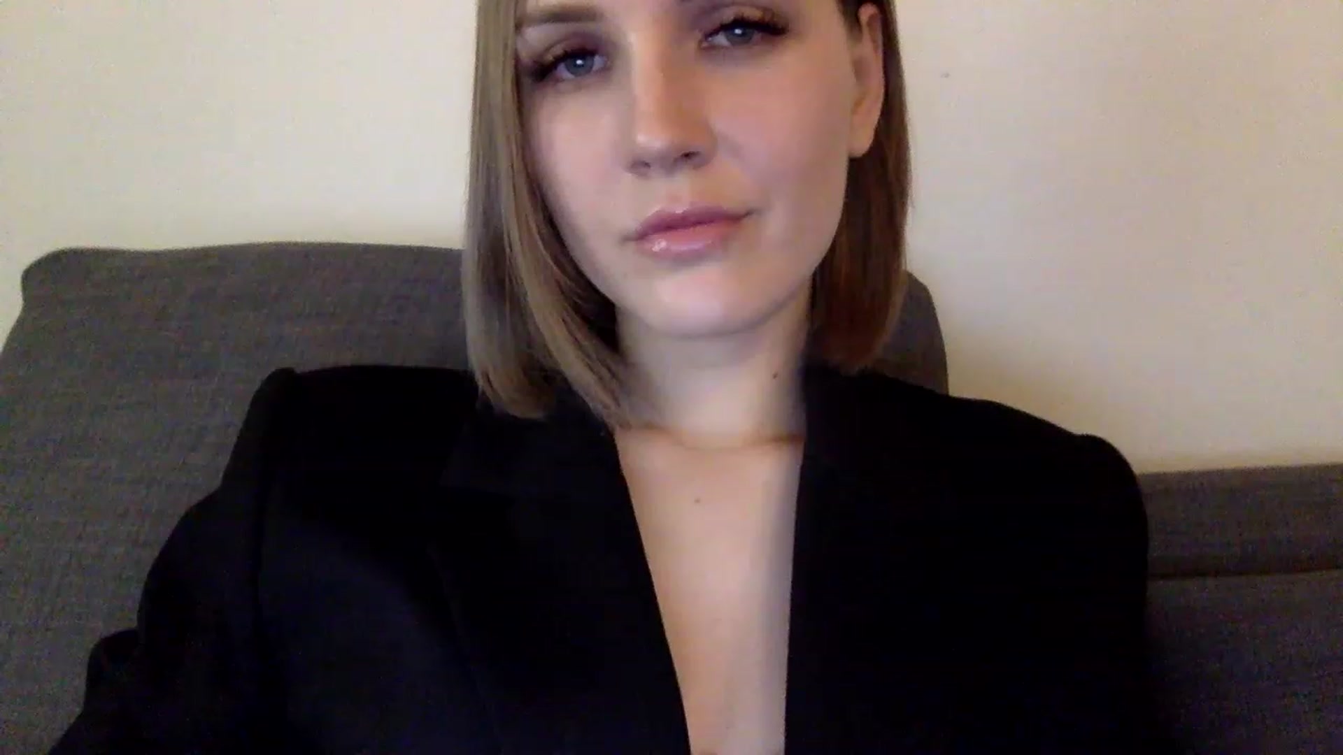 Gallery image thumbnail from Nicole_1286's myfreecams stream on, 06/02/2023, 11:15 image 10 of 20