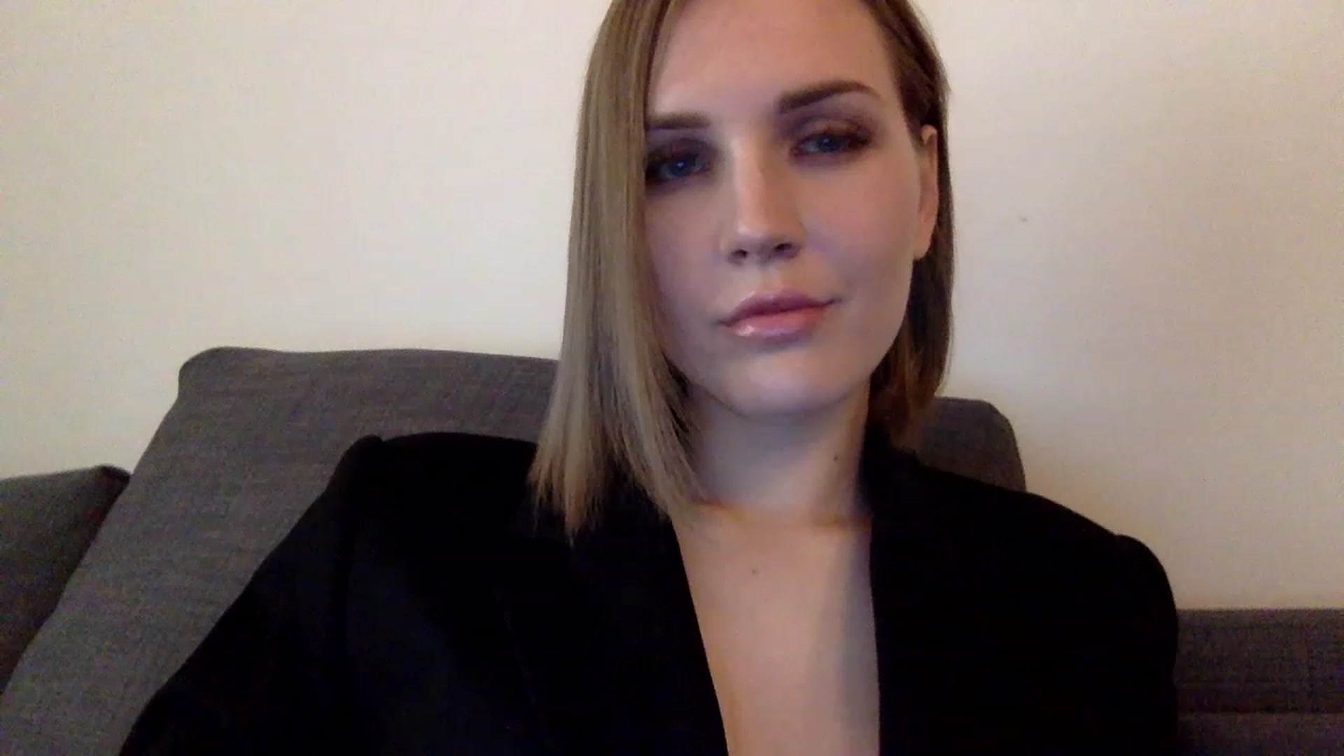 Gallery image thumbnail from Nicole_1286's myfreecams stream on, 06/02/2023, 11:15 image 3 of 20