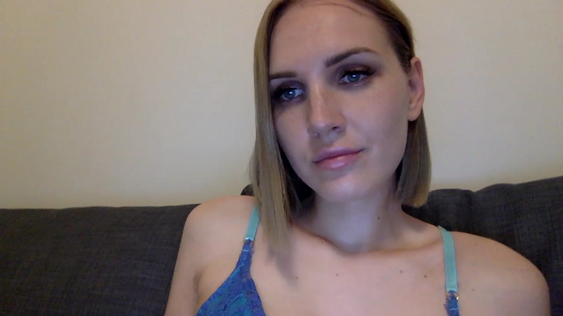 Gallery image thumbnail from Nicole_1286's myfreecams stream on, 07/29/2023, 20:11 image 2 of 20