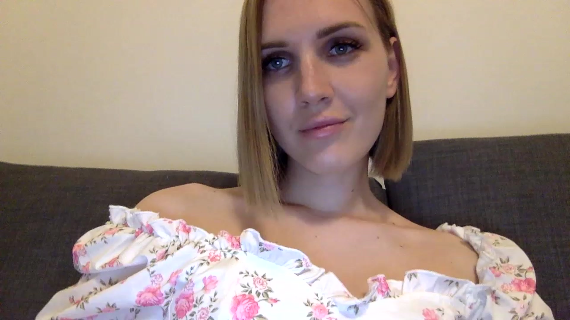 Gallery image thumbnail from Nicole_1286's myfreecams stream on, 07/29/2023, 20:11 image 4 of 20