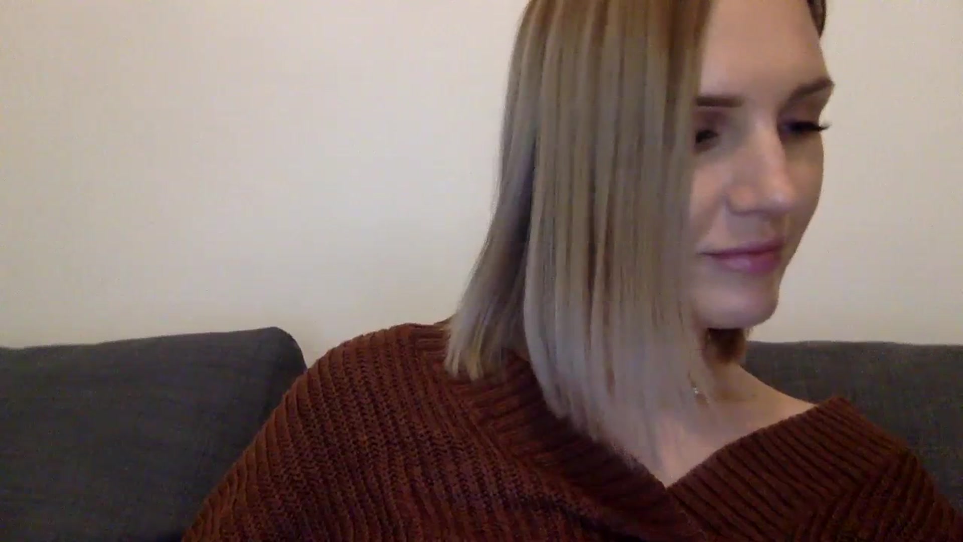 Gallery image thumbnail from Nicole_1286's myfreecams stream on, 10/16/2023, 11:43 image 15 of 20