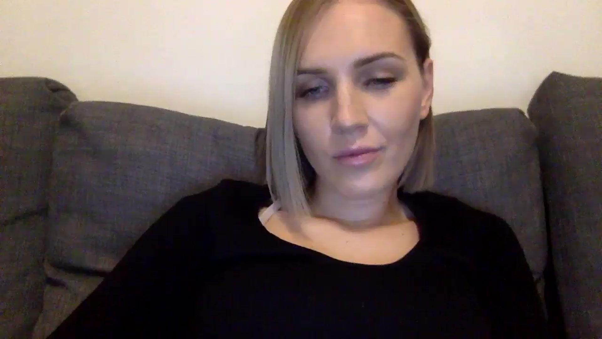 Gallery image thumbnail from Nicole_1286's myfreecams stream on, 10/20/2023, 12:06 image 15 of 20