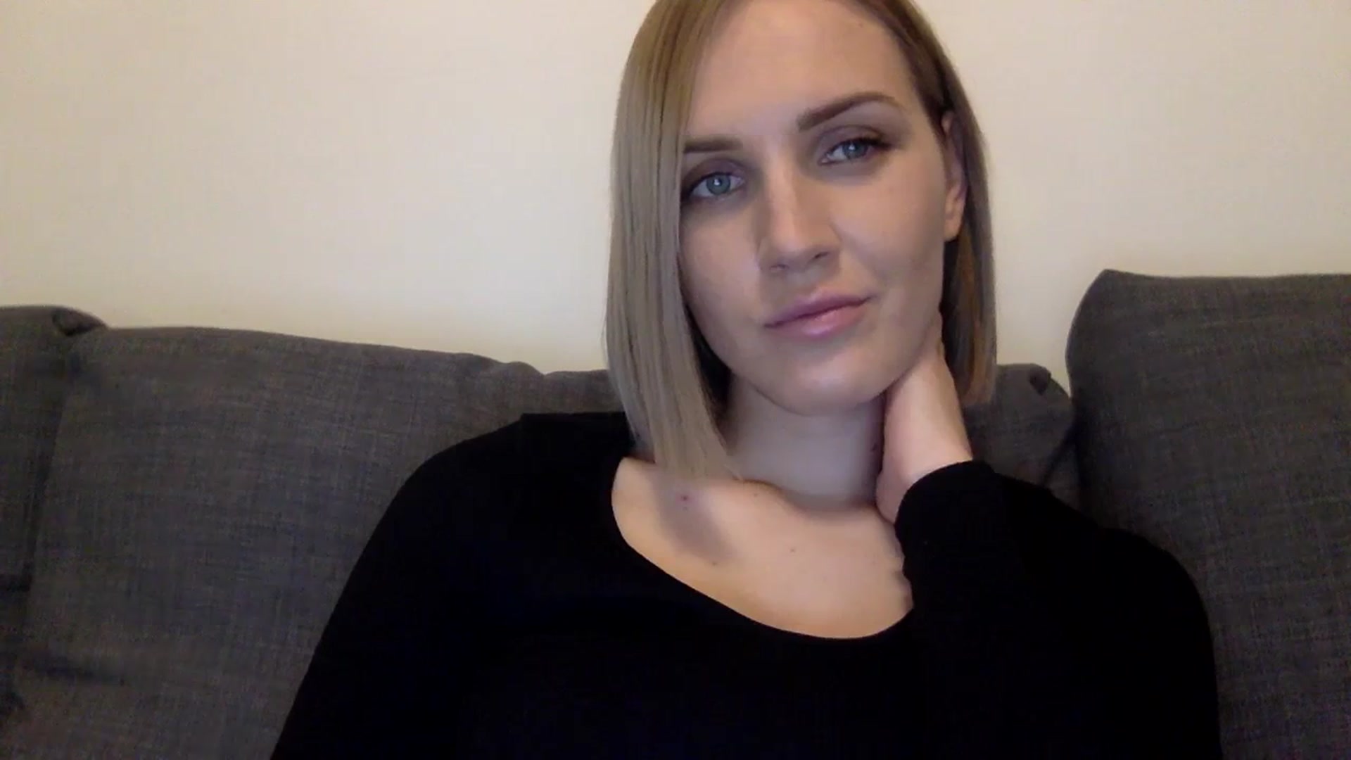 Gallery image thumbnail from Nicole_1286's myfreecams stream on, 10/20/2023, 12:06 image 2 of 20