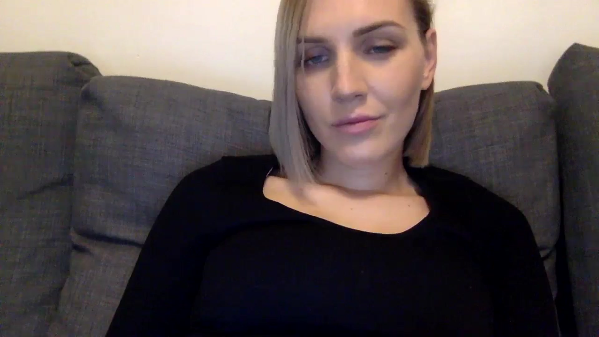 Gallery image thumbnail from Nicole_1286's myfreecams stream on, 10/20/2023, 12:06 image 12 of 20