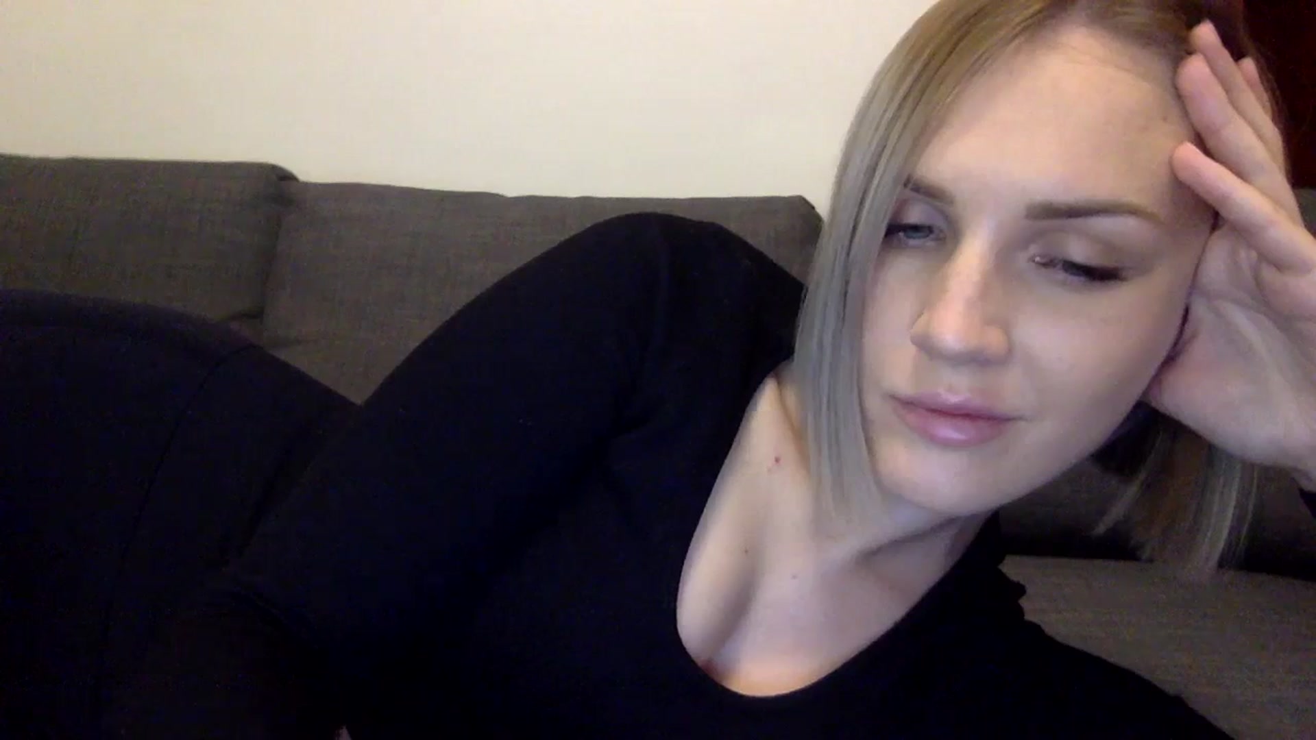 Gallery image thumbnail from Nicole_1286's myfreecams stream on, 10/20/2023, 12:06 image 4 of 20