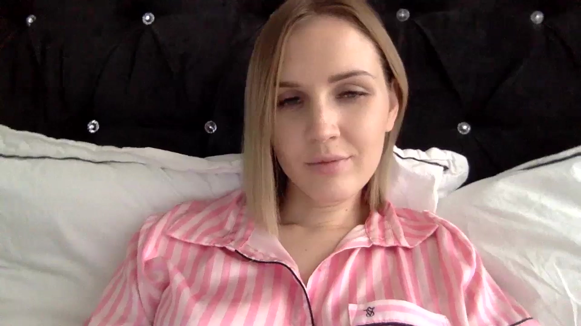 Gallery image thumbnail from Nicole_1286's myfreecams stream on, 12/06/2023, 20:19 image 5 of 20
