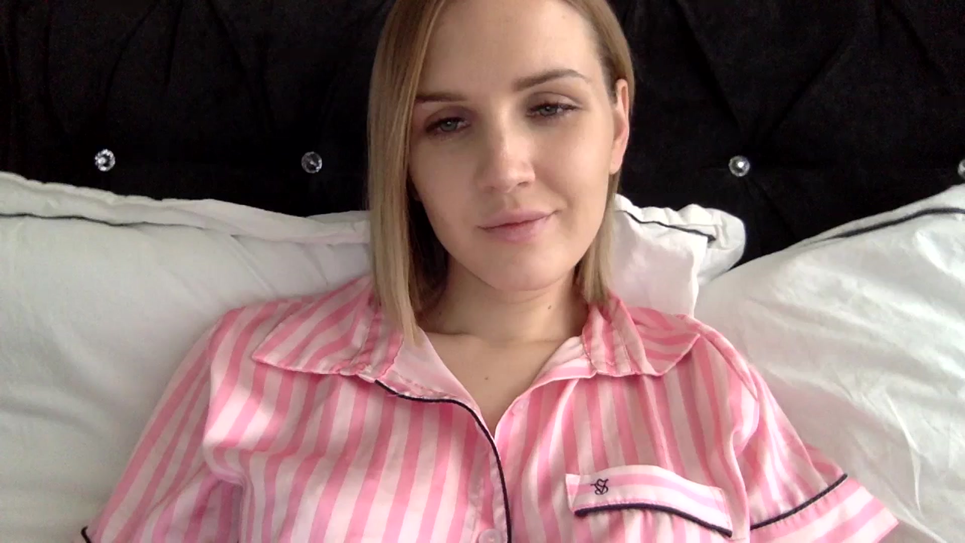 Gallery image thumbnail from Nicole_1286's myfreecams stream on, 12/06/2023, 20:19 image 9 of 20