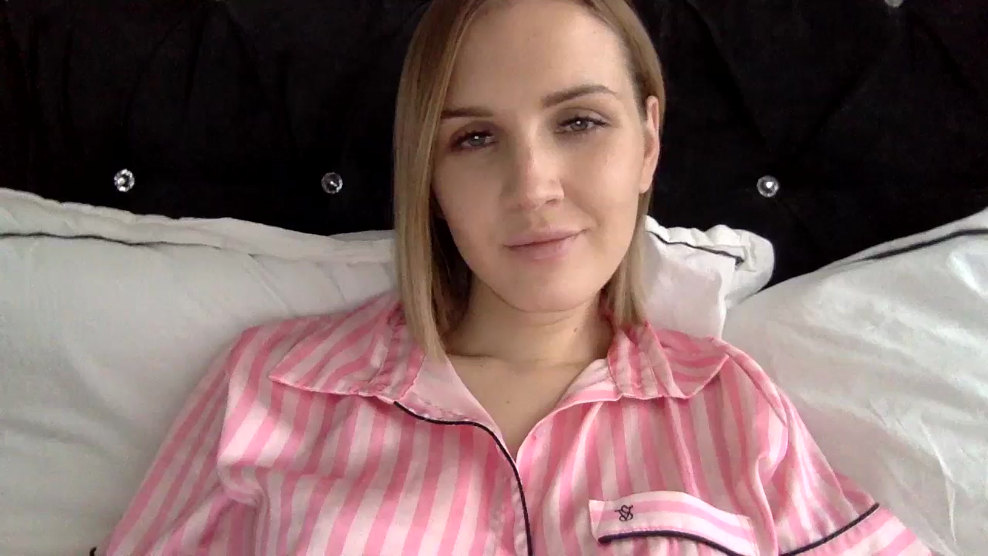 Gallery image thumbnail from Nicole_1286's myfreecams stream on, 12/06/2023, 20:19 image 7 of 20