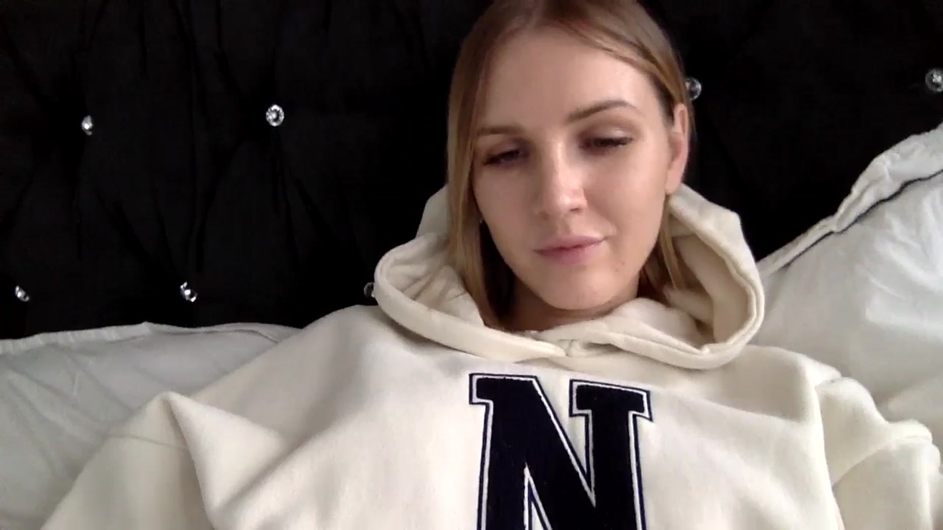 Gallery image thumbnail from Nicole_1286's myfreecams stream on, 01/19/2024, 17:46 image 19 of 20