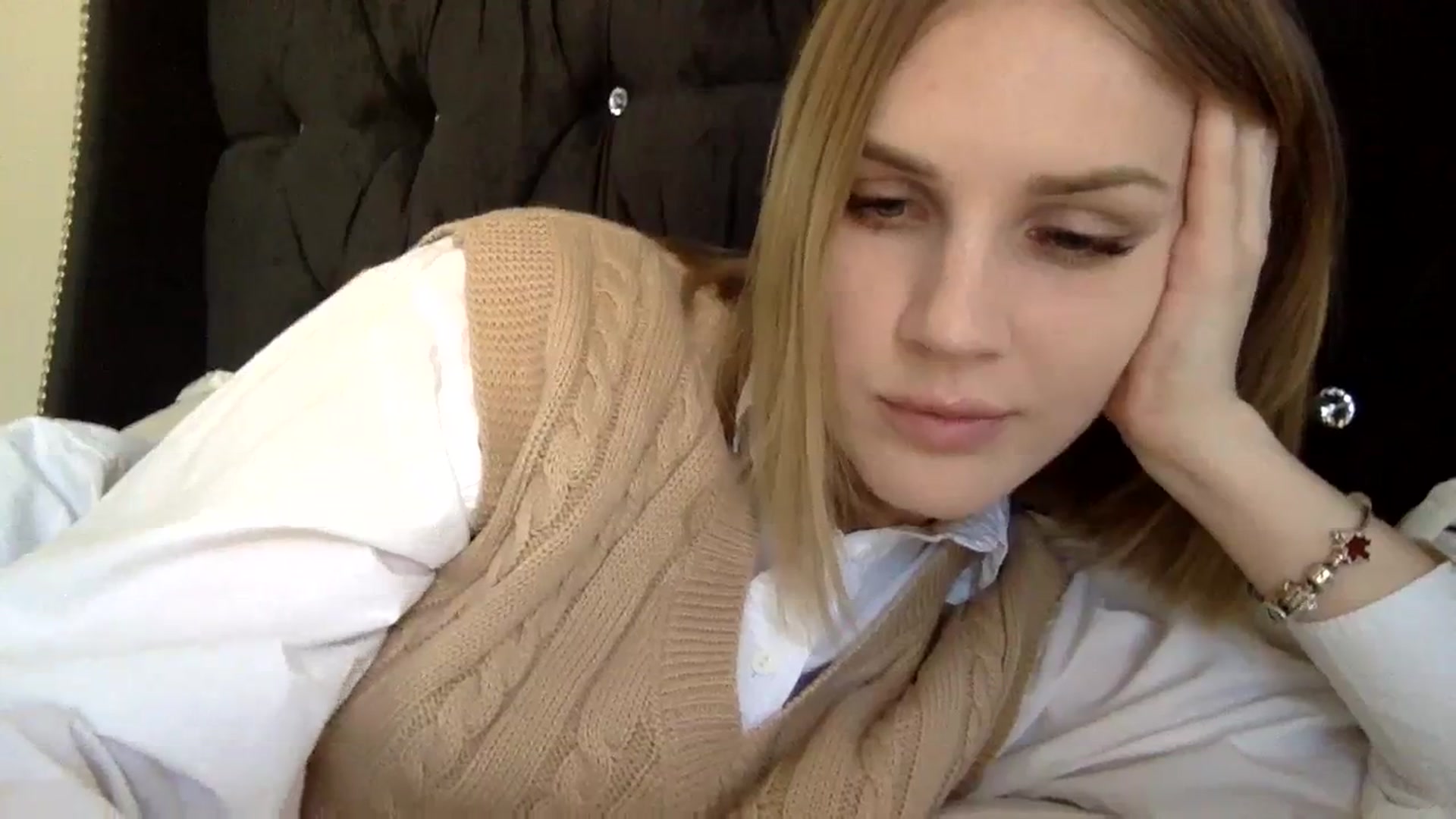 Gallery image thumbnail from Nicole_1286's myfreecams stream on, 02/20/2024, 18:27 image 19 of 20