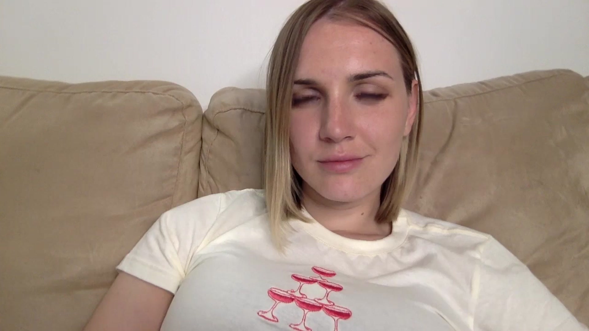 Gallery image thumbnail from Nicole_1286's myfreecams stream on, 06/11/2024, 01:30 image 9 of 20