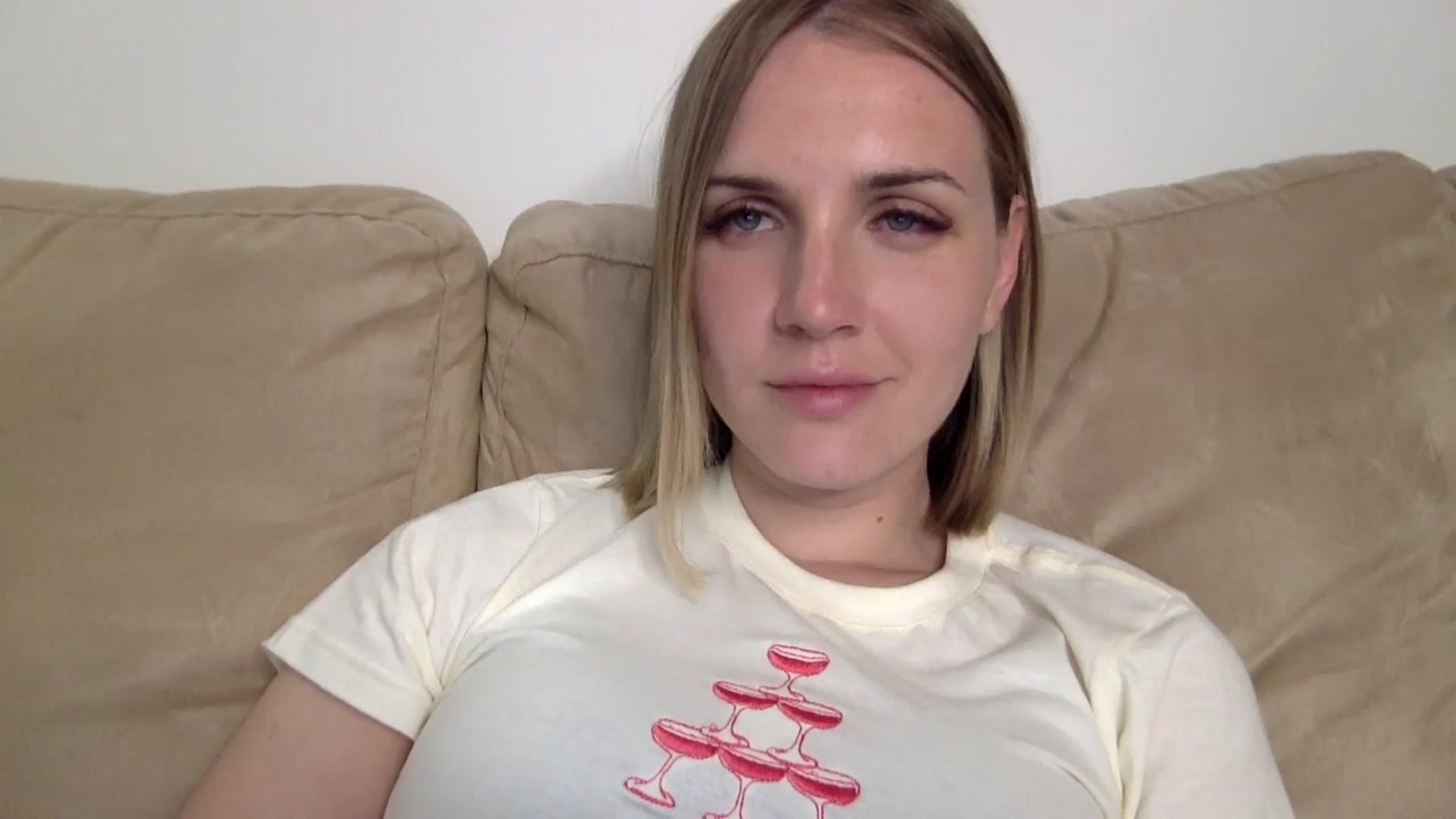 Gallery image thumbnail from Nicole_1286's myfreecams stream on, 06/11/2024, 01:30 image 17 of 20