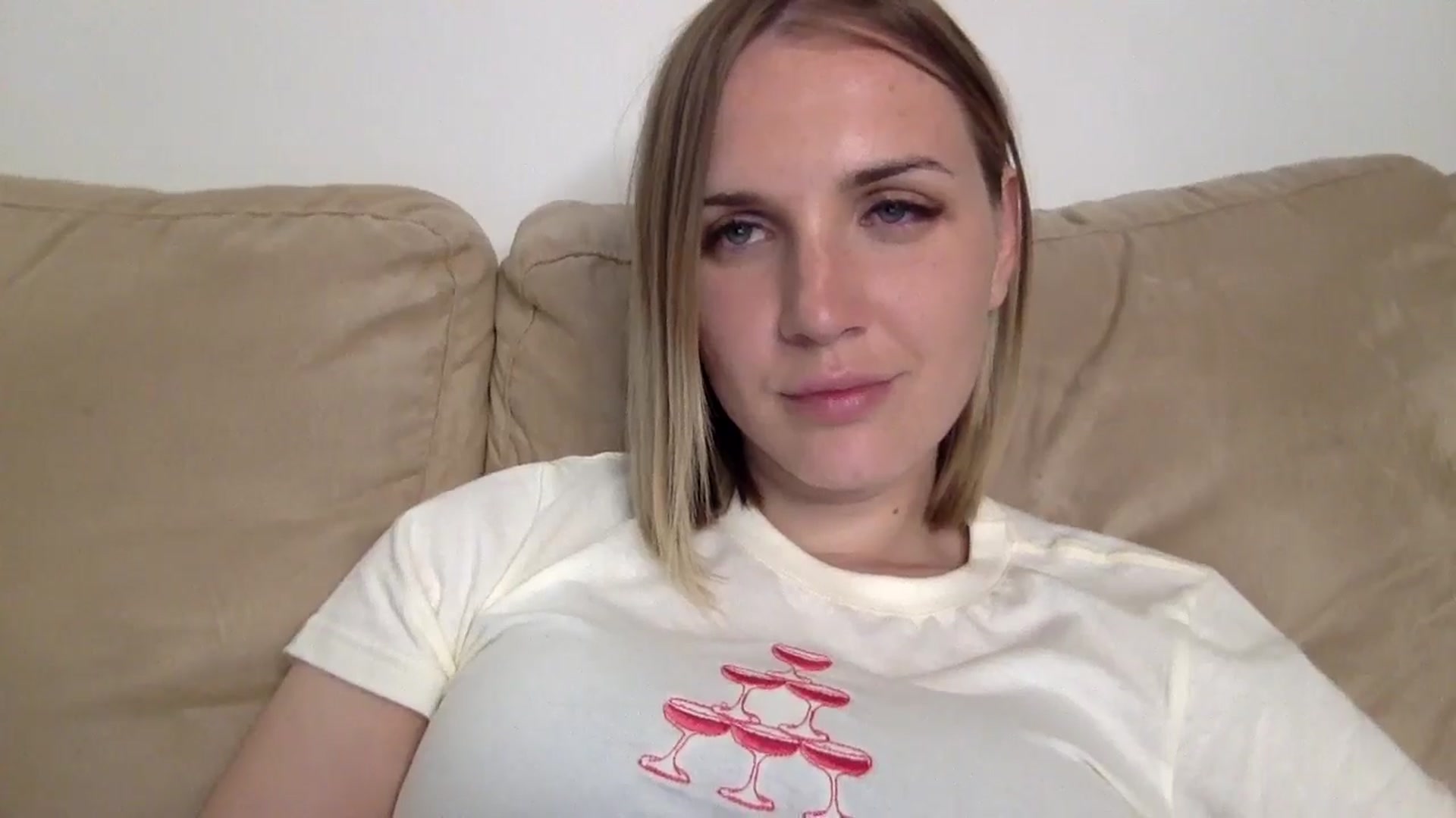 Gallery image thumbnail from Nicole_1286's myfreecams stream on, 06/11/2024, 01:30 image 6 of 20
