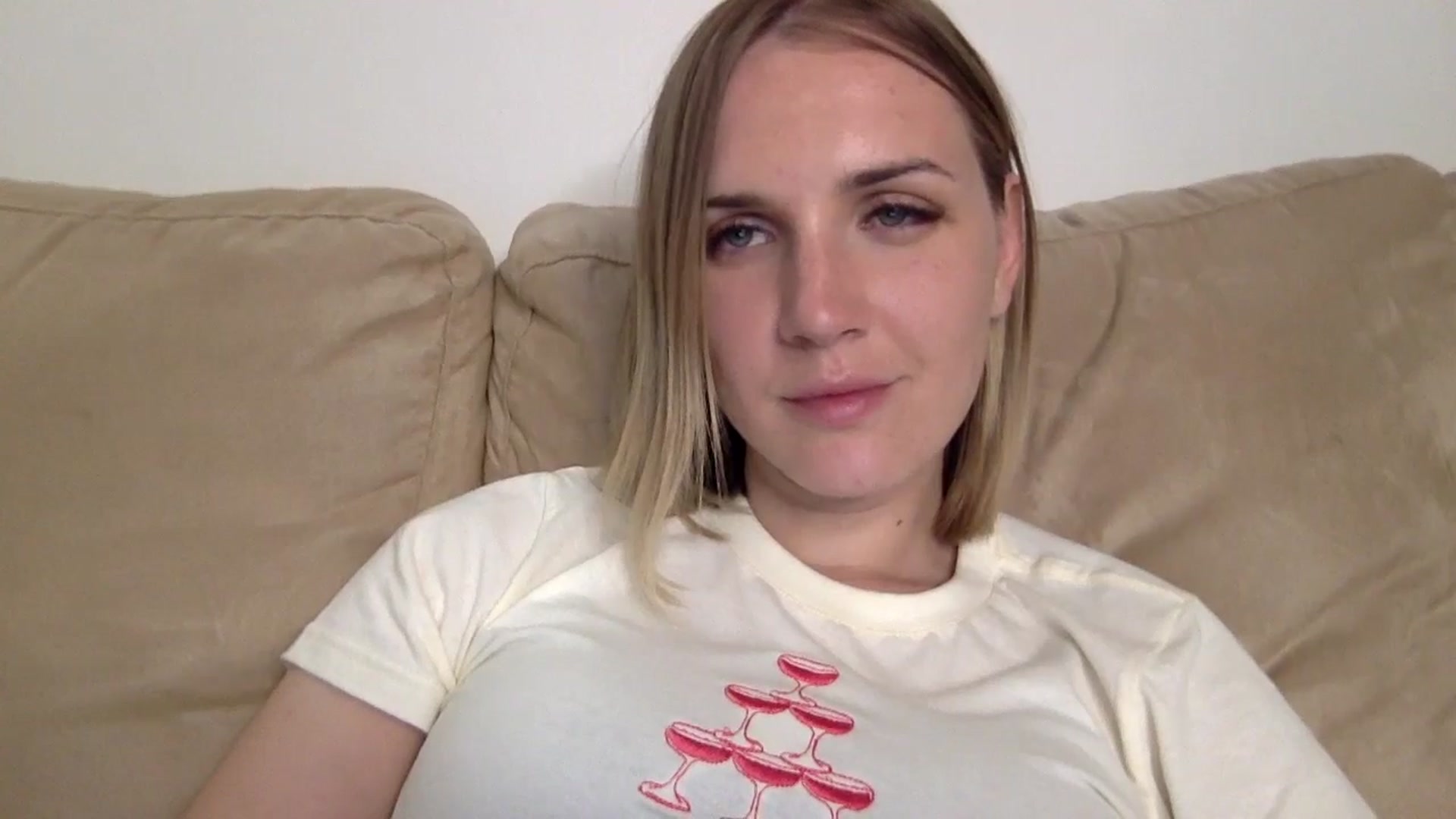 Gallery image thumbnail from Nicole_1286's myfreecams stream on, 06/11/2024, 01:30 image 13 of 20
