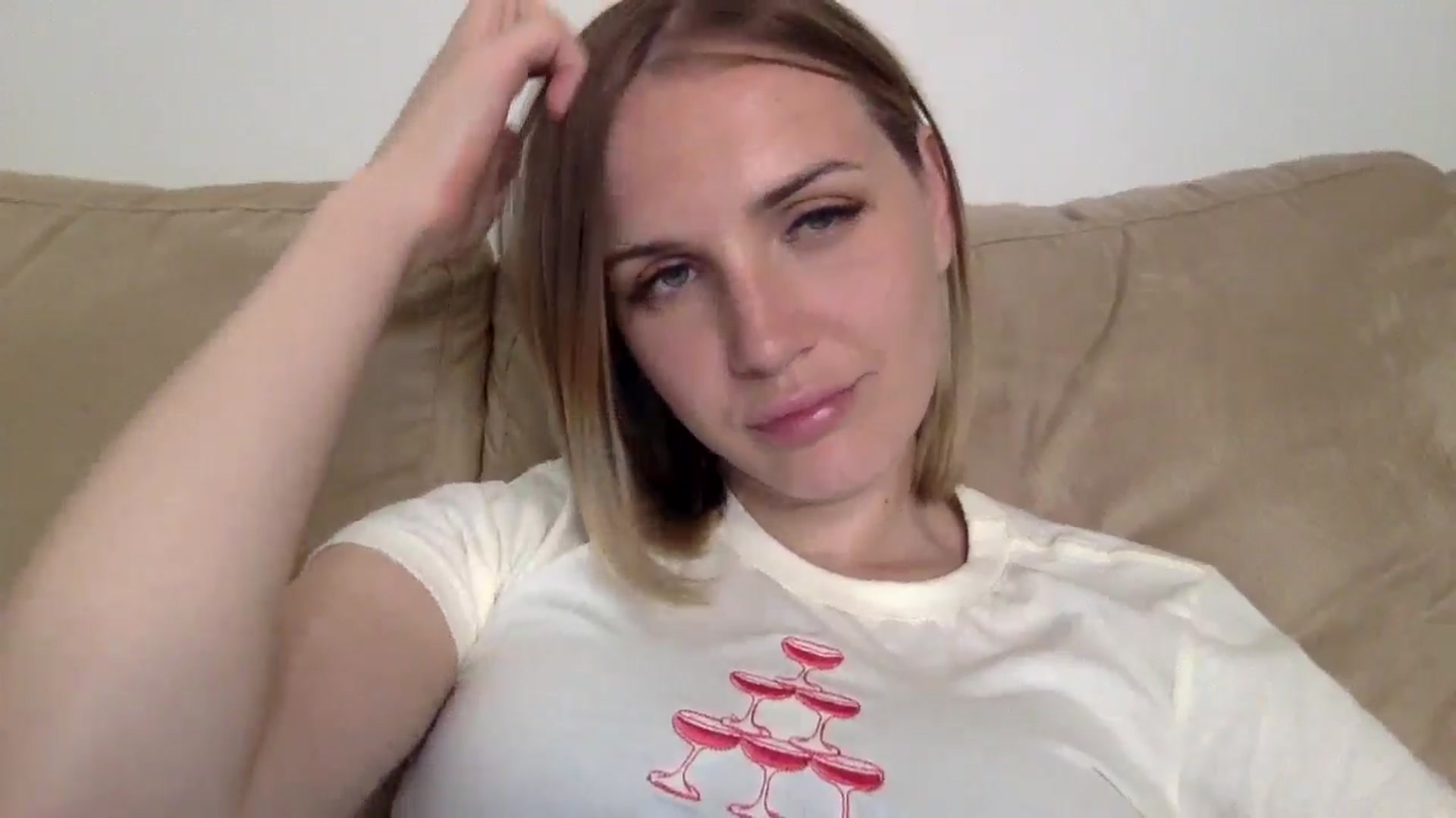 Gallery image thumbnail from Nicole_1286's myfreecams stream on, 06/11/2024, 01:30 image 5 of 20