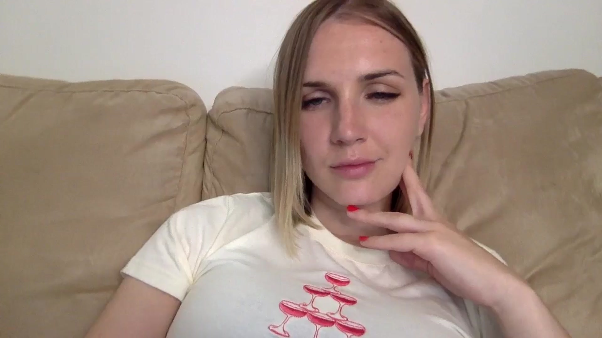 Gallery image thumbnail from Nicole_1286's myfreecams stream on, 06/11/2024, 01:30 image 11 of 20