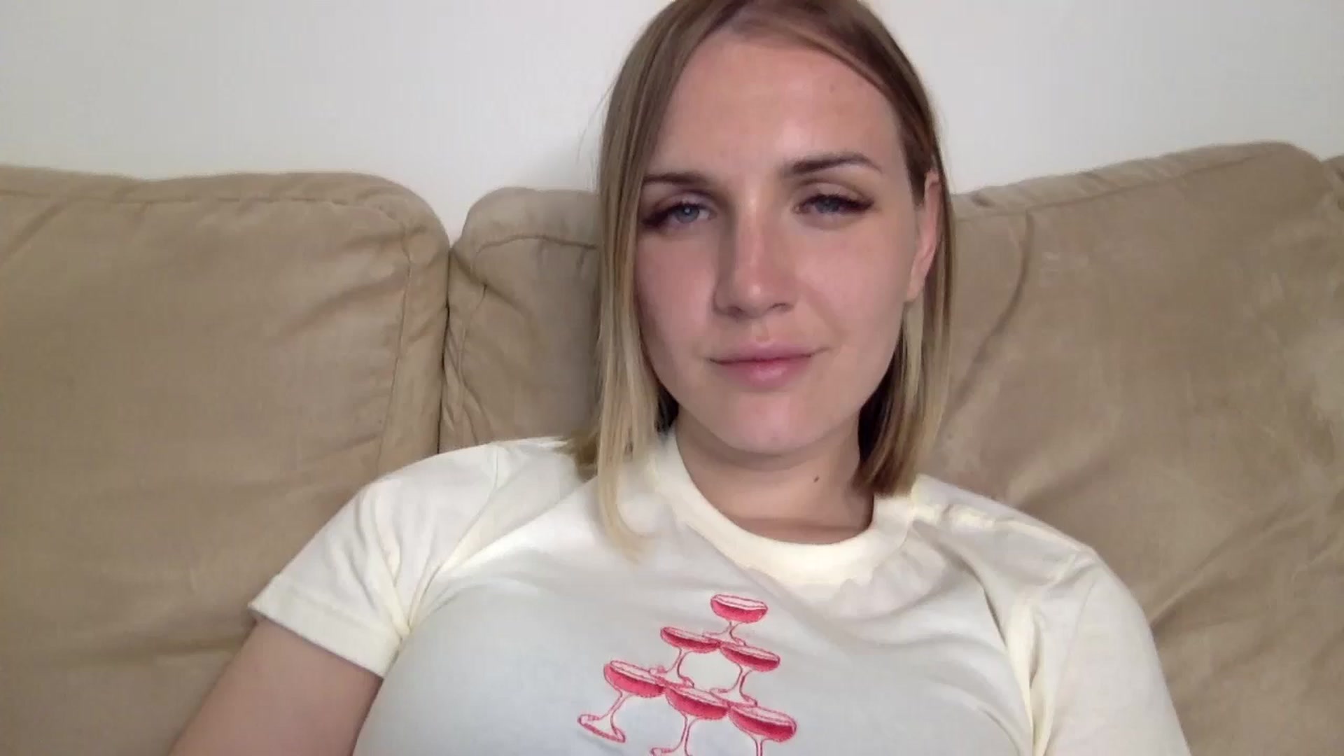 Gallery image thumbnail from Nicole_1286's myfreecams stream on, 06/11/2024, 01:30 image 18 of 20