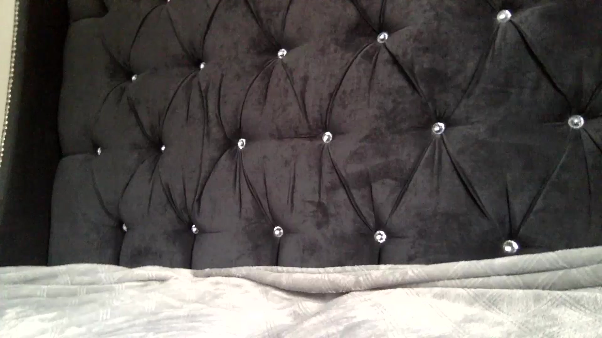 Gallery image thumbnail from Nicole_1286's myfreecams stream on, 08/29/2024, 14:05 image 16 of 20