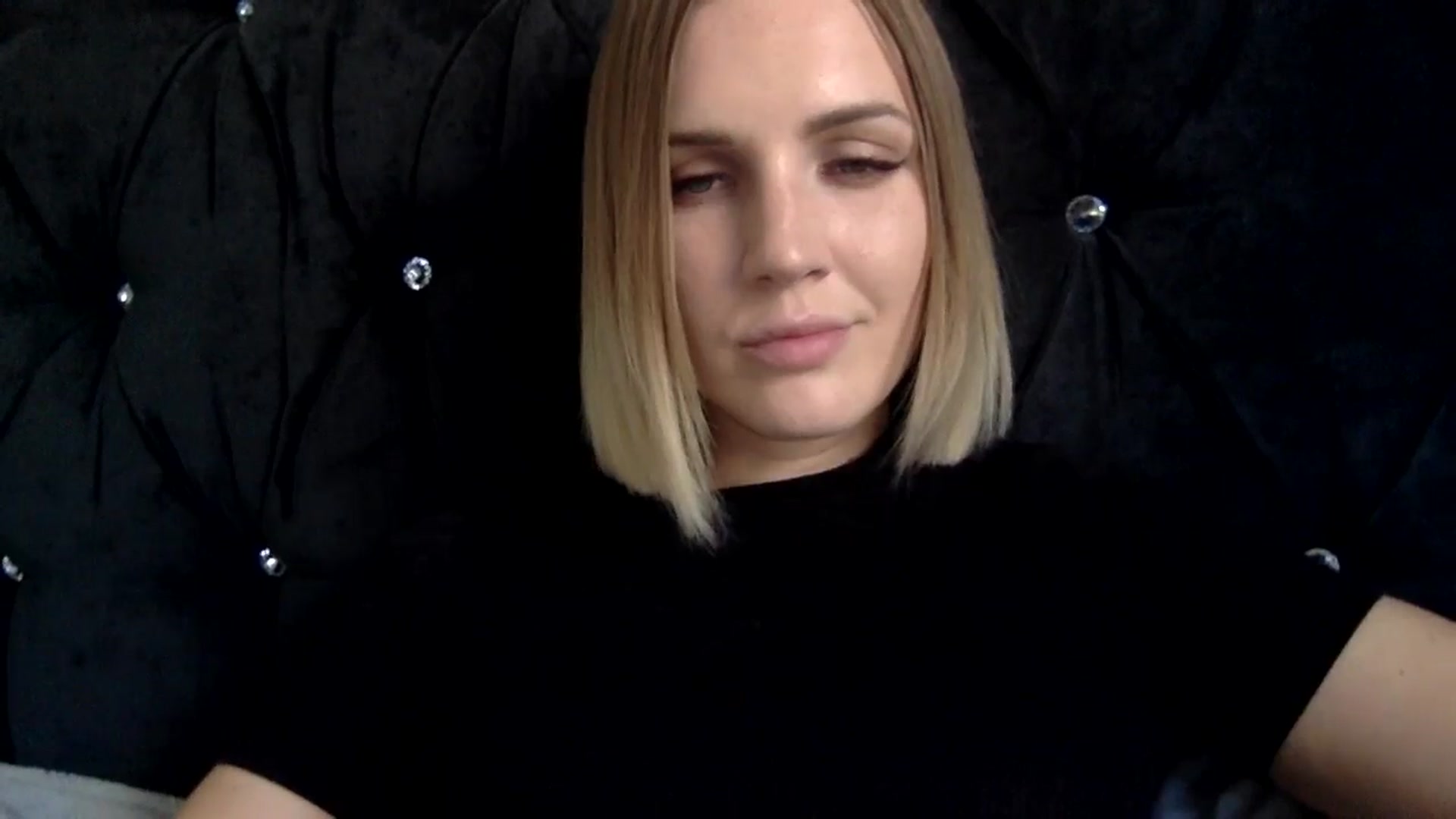Gallery image thumbnail from Nicole_1286's myfreecams stream on, 09/16/2024, 18:21 image 20 of 20