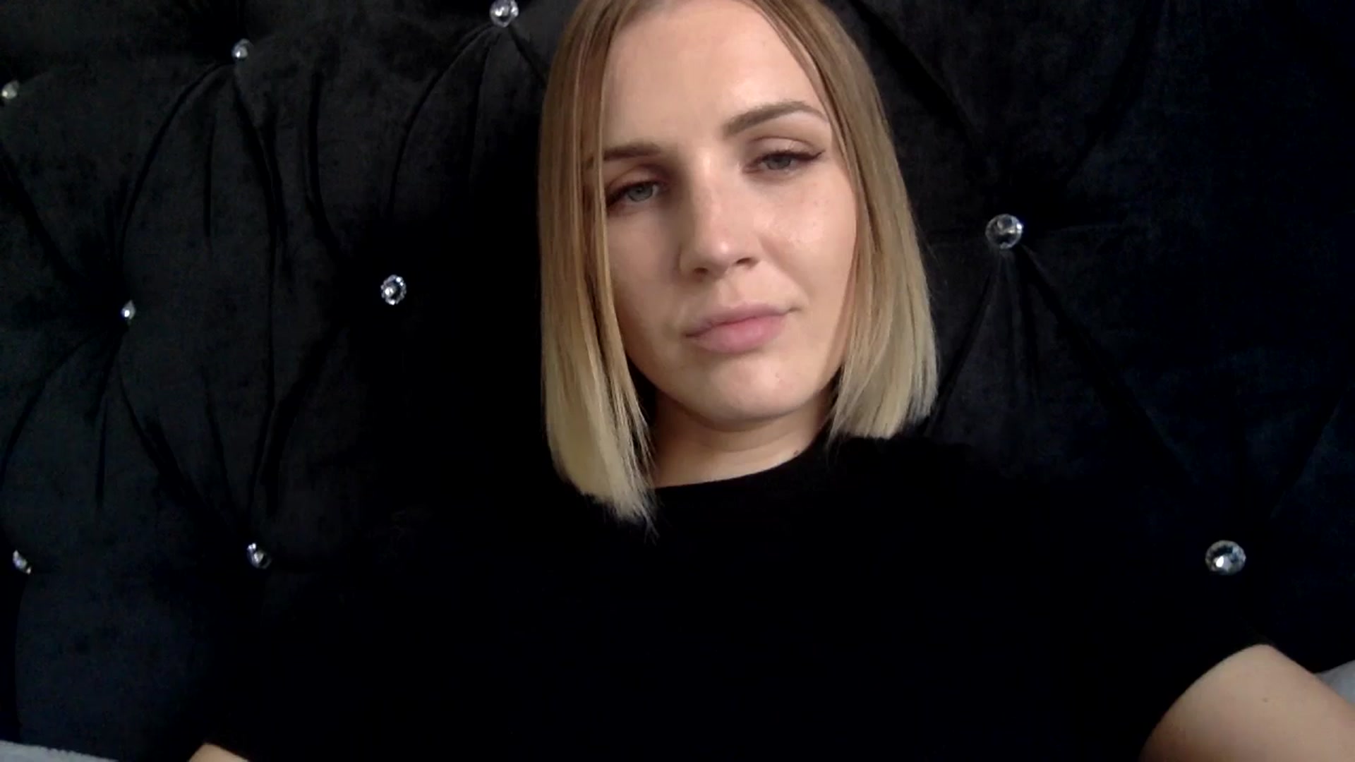 Gallery image thumbnail from Nicole_1286's myfreecams stream on, 09/16/2024, 18:21 image 13 of 20