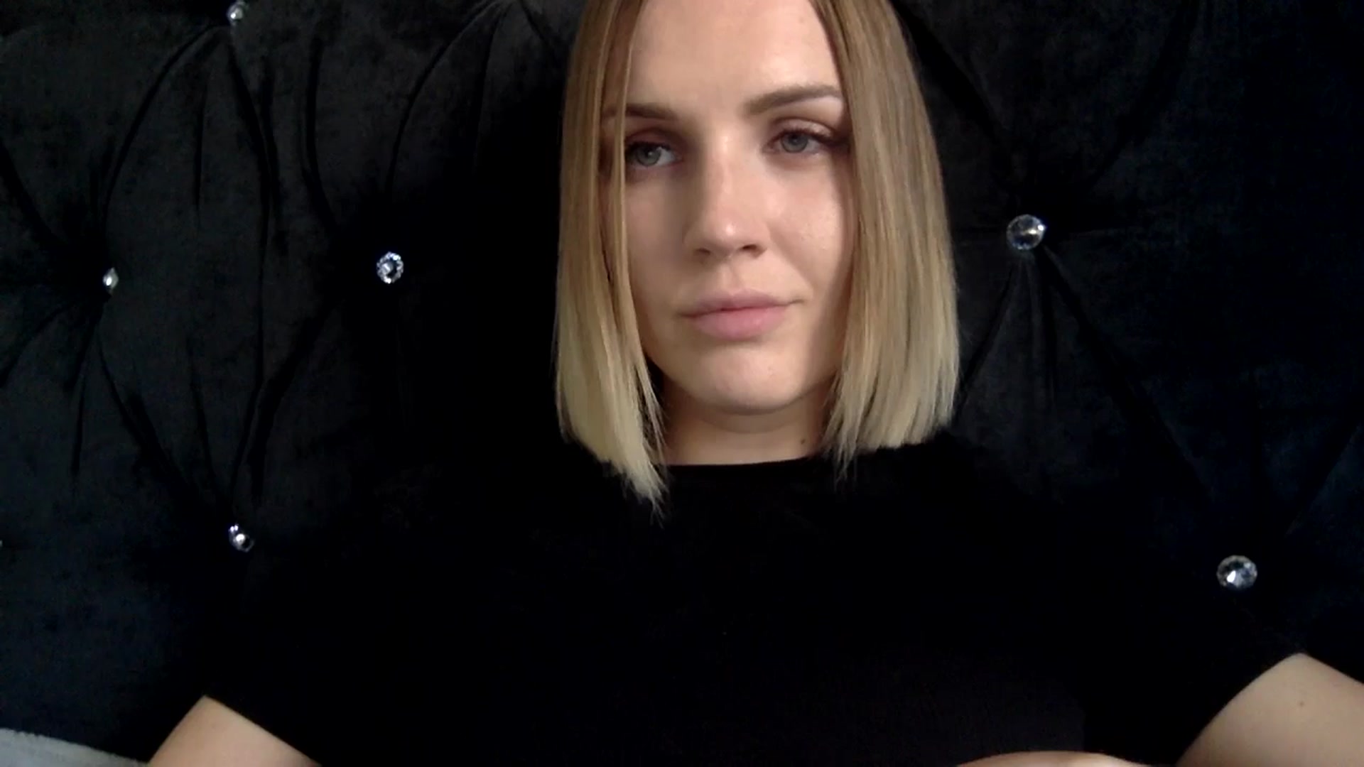 Gallery image thumbnail from Nicole_1286's myfreecams stream on, 09/16/2024, 18:21 image 9 of 20