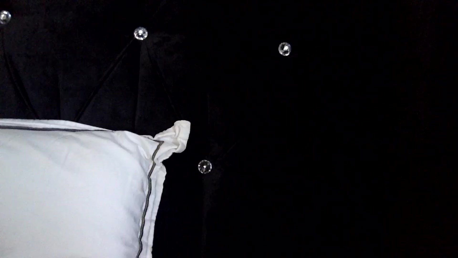 Gallery image thumbnail from Nicole_1286's myfreecams stream on, 11/03/2024, 18:52 image 17 of 20