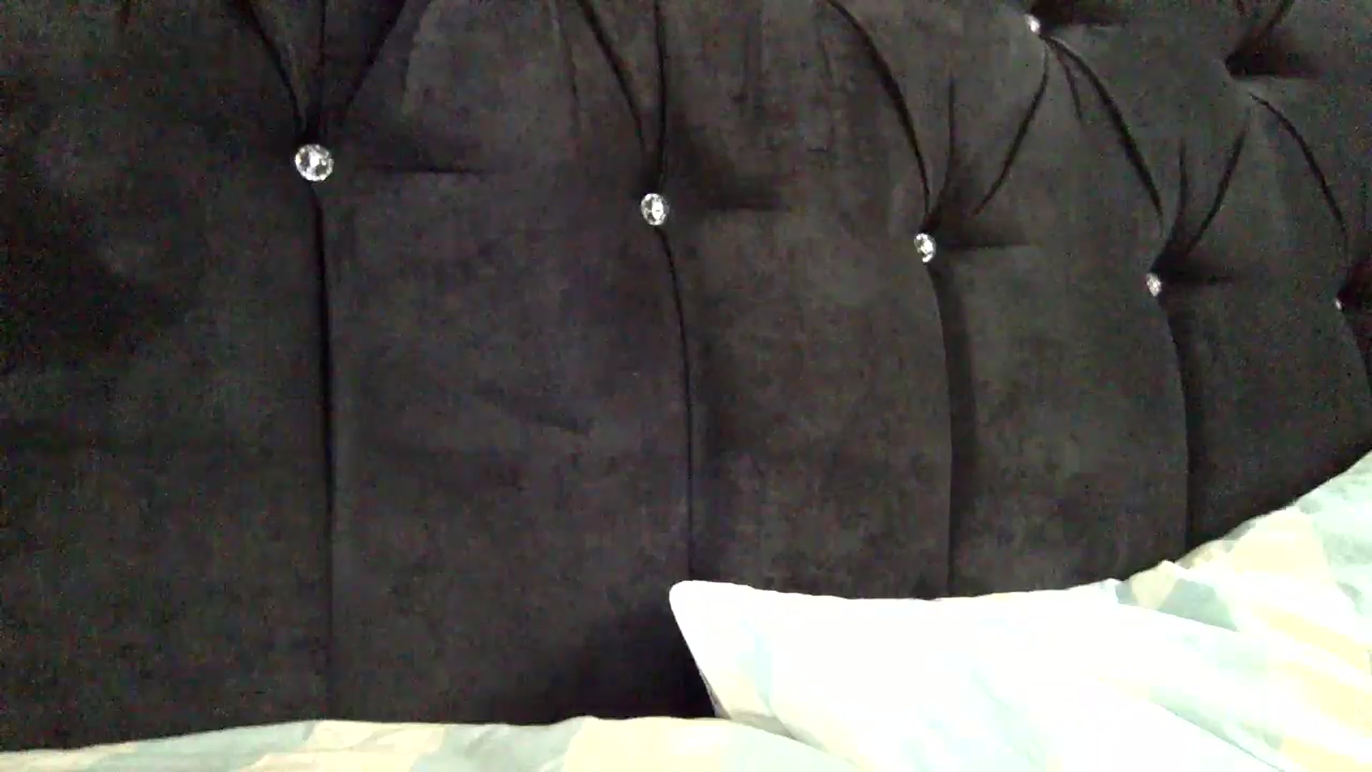 Gallery image thumbnail from Nicole_1286's myfreecams stream on, 02/13/2025, 21:24 image 14 of 20