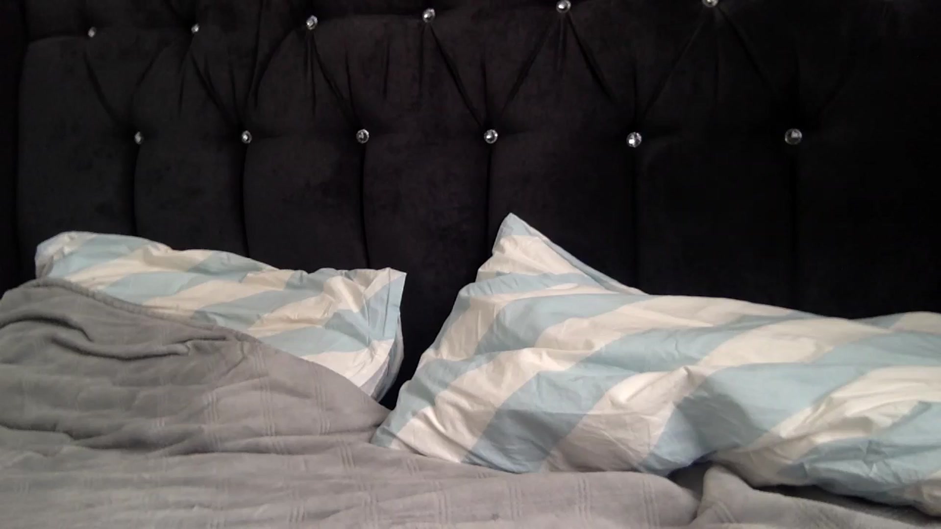 Gallery image thumbnail from Nicole_1286's myfreecams stream on, 02/18/2025, 20:01 image 3 of 20