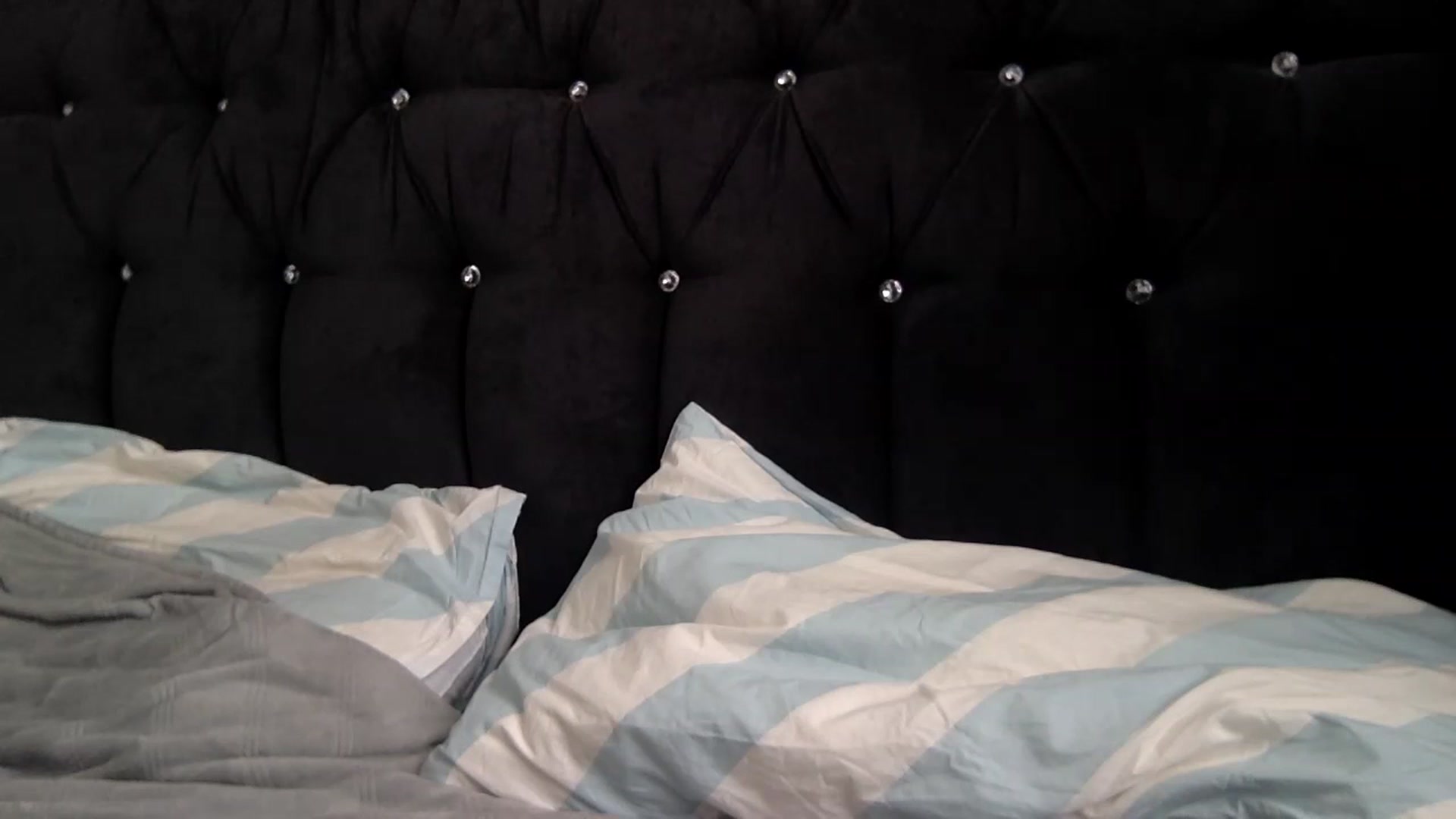 Gallery image thumbnail from Nicole_1286's myfreecams stream on, 02/18/2025, 20:01 image 13 of 20