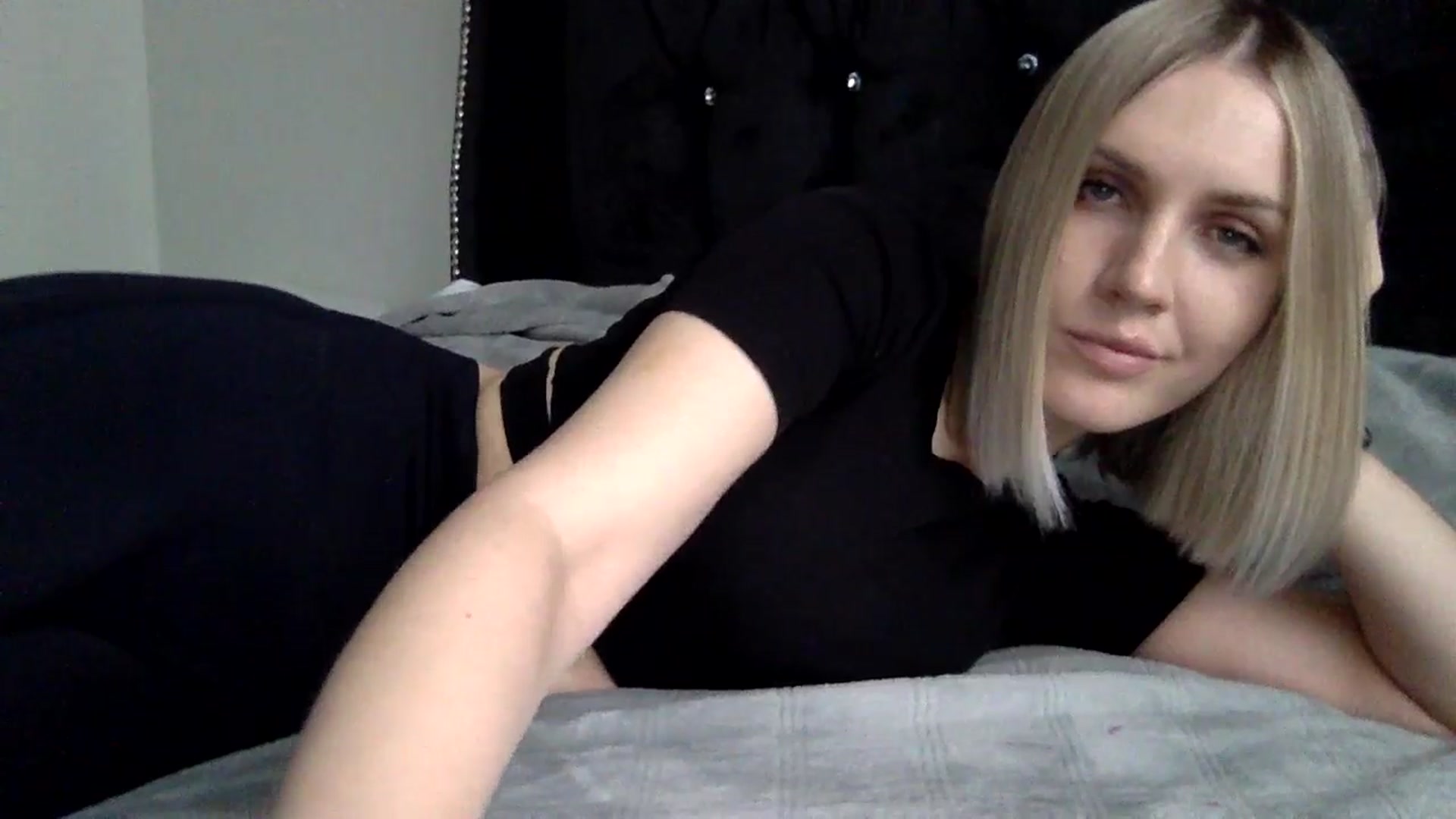 Gallery image thumbnail from Nicole_1286's myfreecams stream on, 04/11/2025, 18:17 image 2 of 20