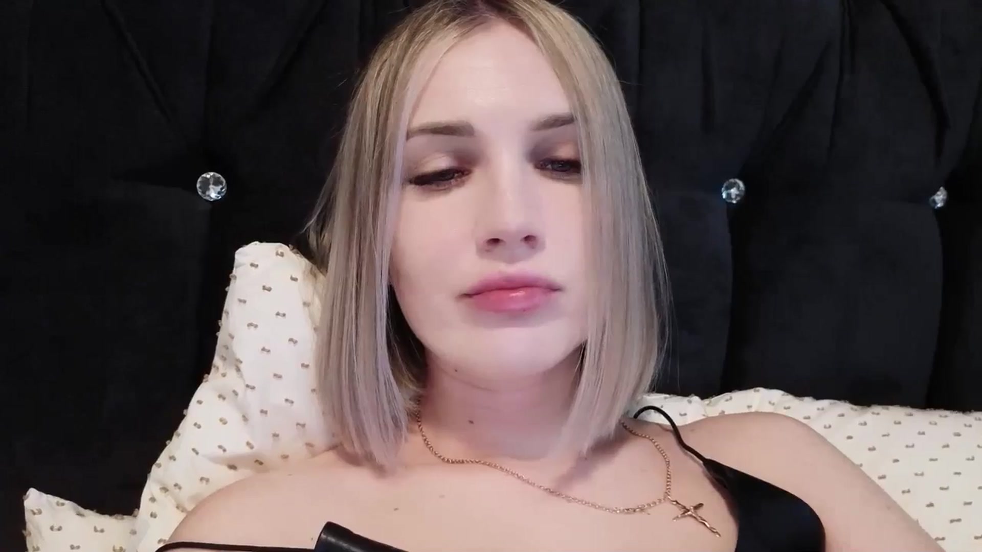Gallery image thumbnail from Nicole_1286's myfreecams stream on, 03/26/2026, 19:59 image 19 of 20