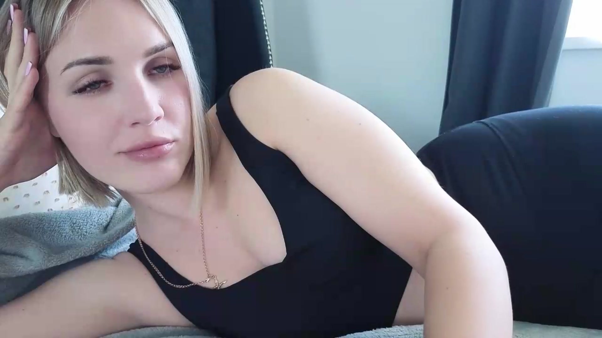 Gallery image thumbnail from Nicole_1286's myfreecams stream on, 05/25/2026, 17:40 image 20 of 20