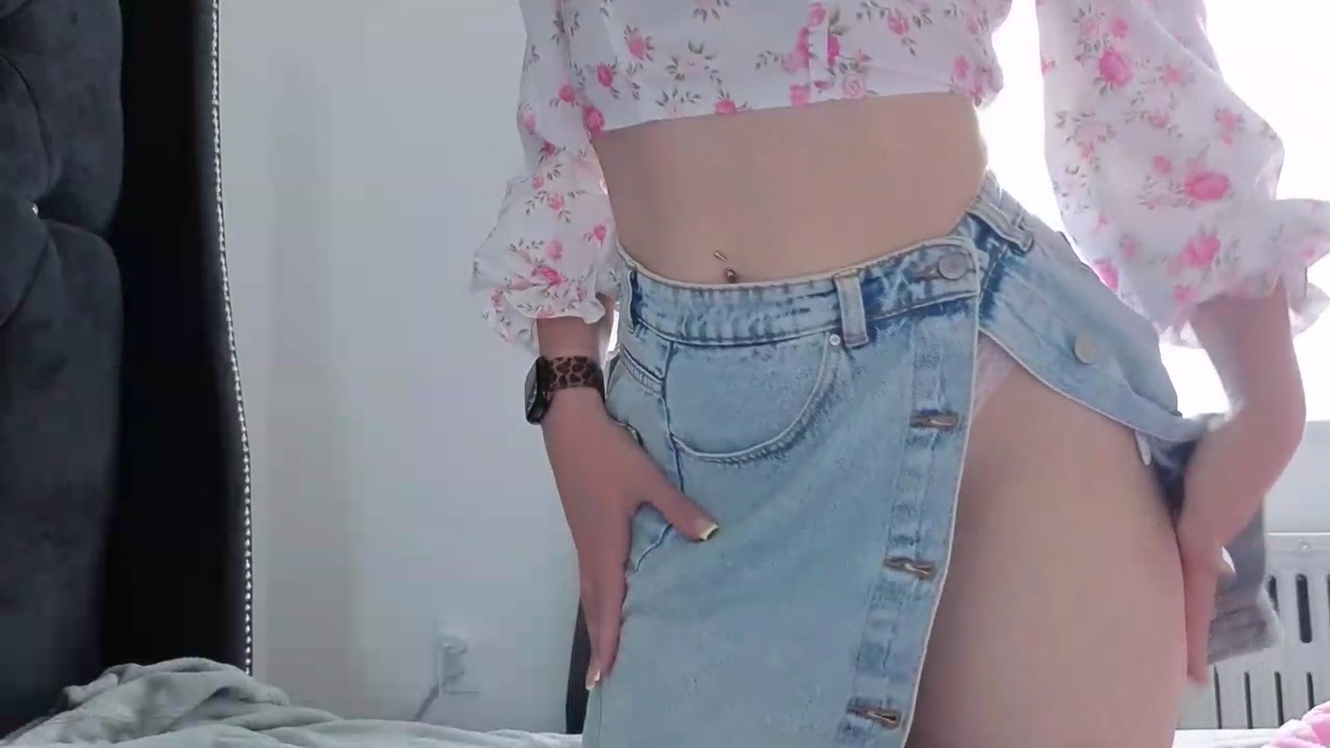 Gallery image thumbnail from Nicole_1286's myfreecams stream on, 06/18/2026, 18:14 image 7 of 20