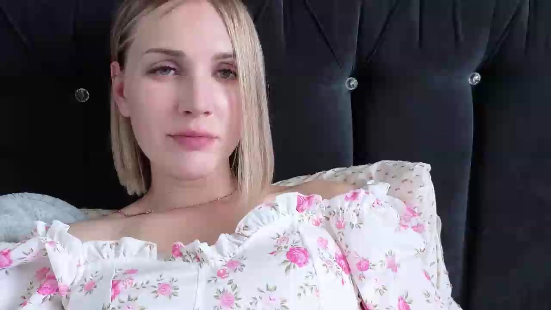 Gallery image thumbnail from Nicole_1286's myfreecams stream on, 06/18/2026, 19:50 image 10 of 20