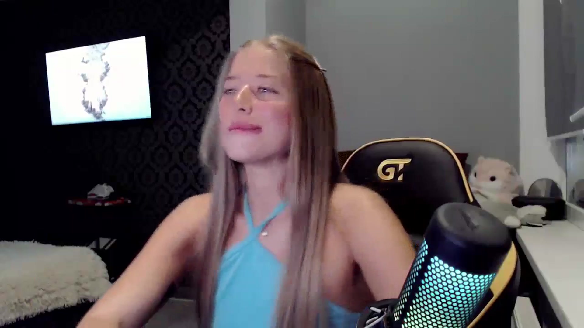 Gallery image thumbnail from Nicole_Bllare's myfreecams stream on, 09/19/2023, 19:45 image 7 of 20