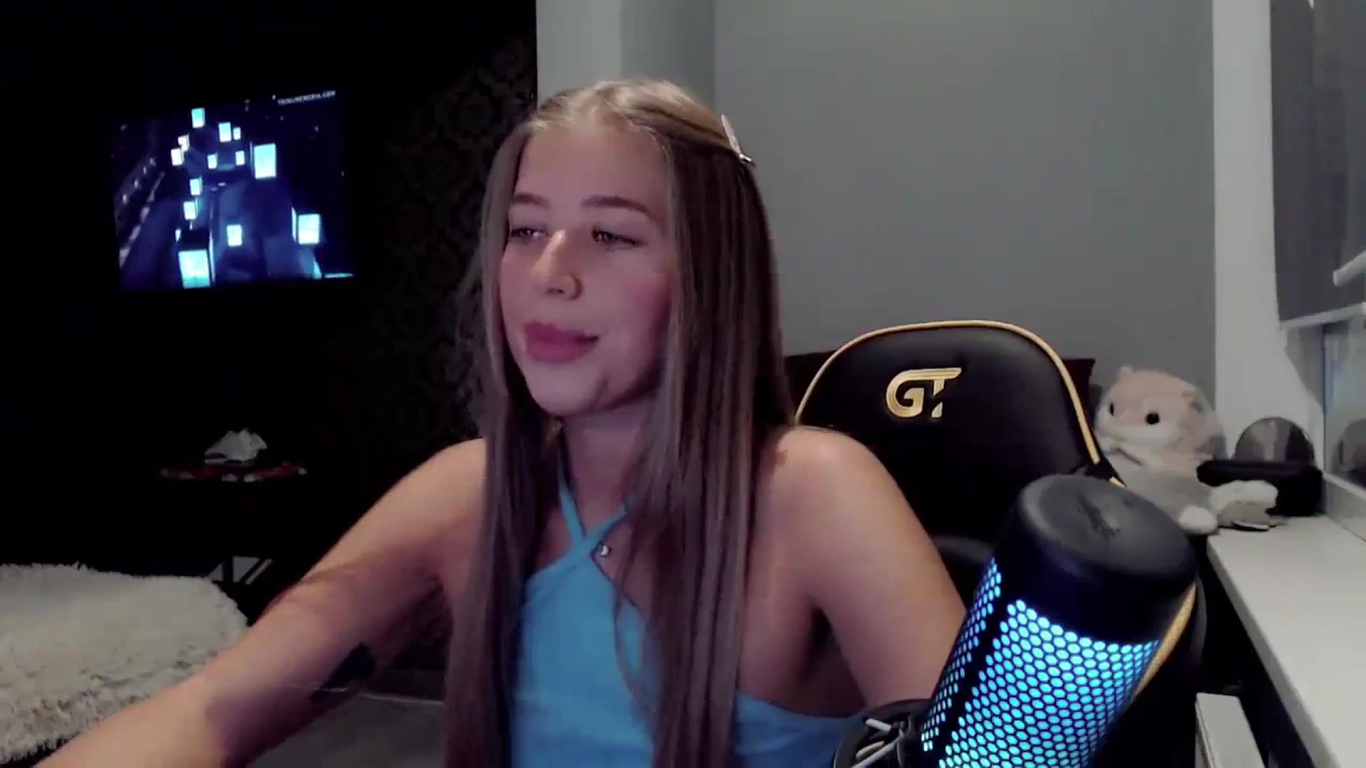 Gallery image thumbnail from Nicole_Bllare's myfreecams stream on, 09/19/2023, 19:45 image 10 of 20