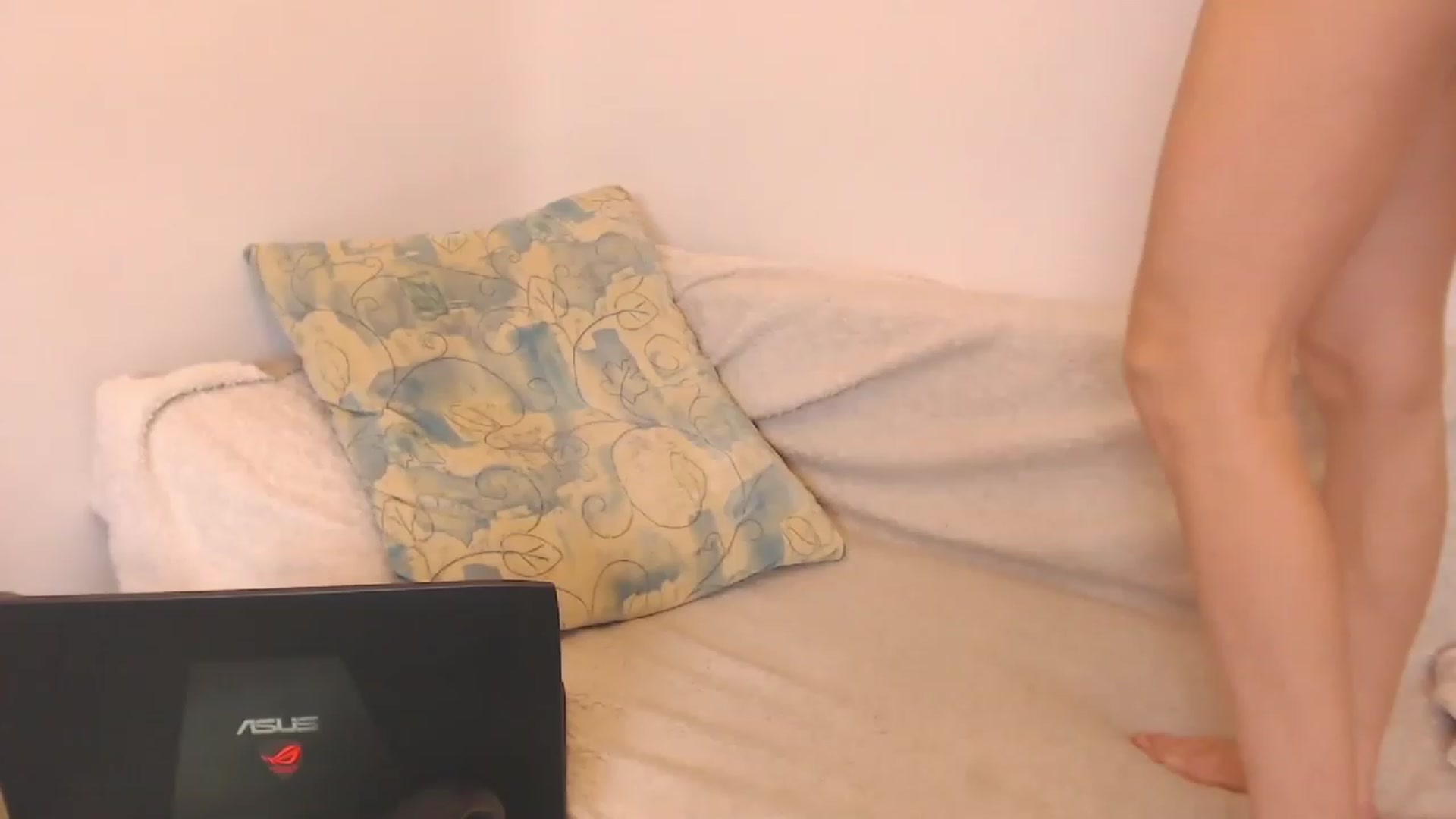 Gallery image thumbnail from Nicole_Kitten's myfreecams stream on, 11/27/2022, 23:23 image 16 of 20