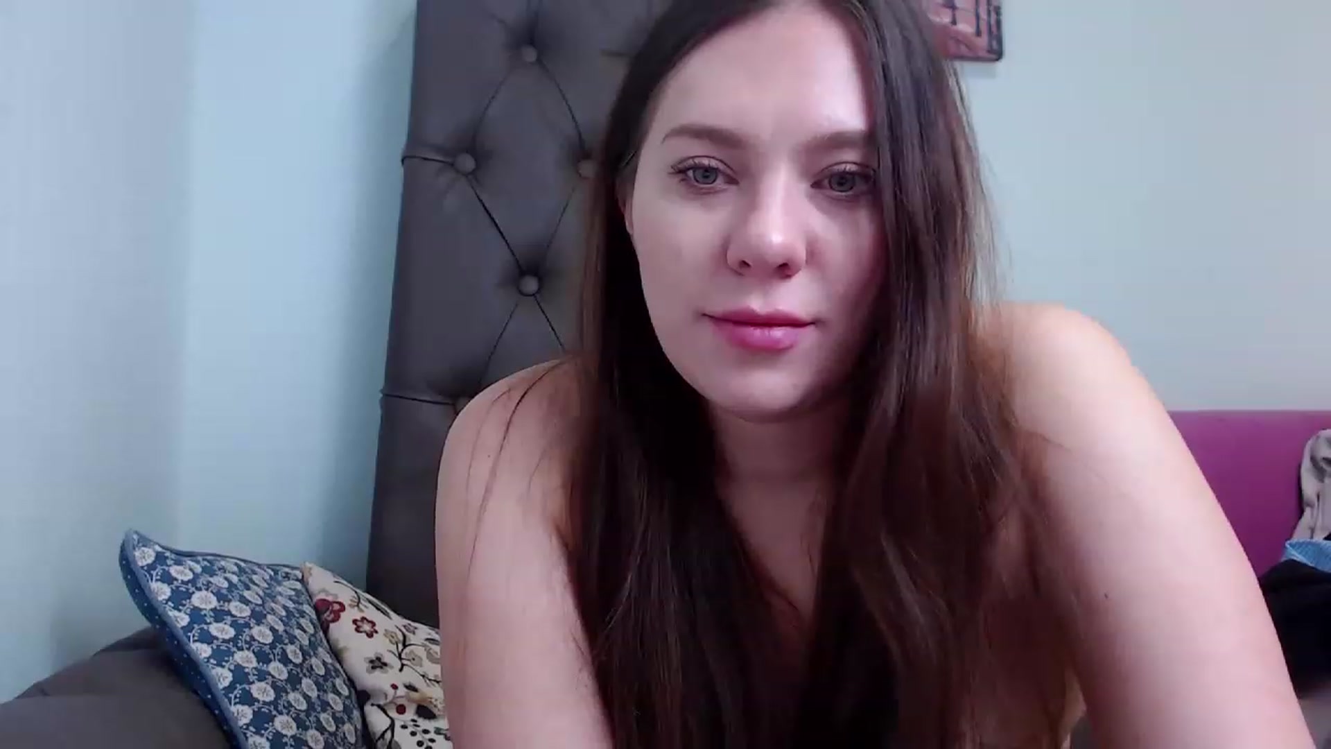 Gallery image thumbnail from Nicole_Kramm's myfreecams stream on, 11/26/2022, 13:47 image 13 of 20