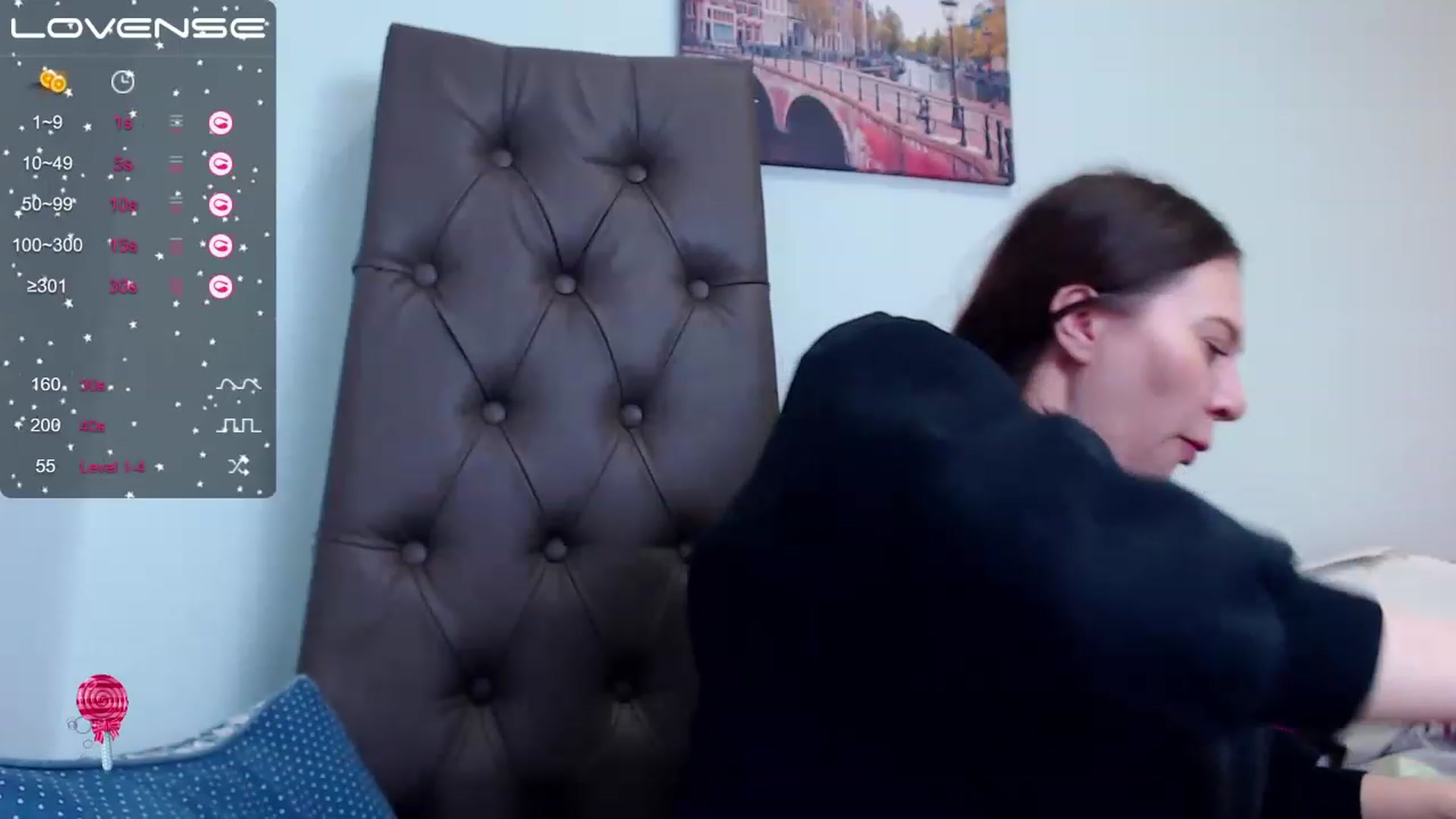 Gallery image thumbnail from Nicole_Kramm's myfreecams stream on, 12/21/2022, 10:25 image 16 of 20