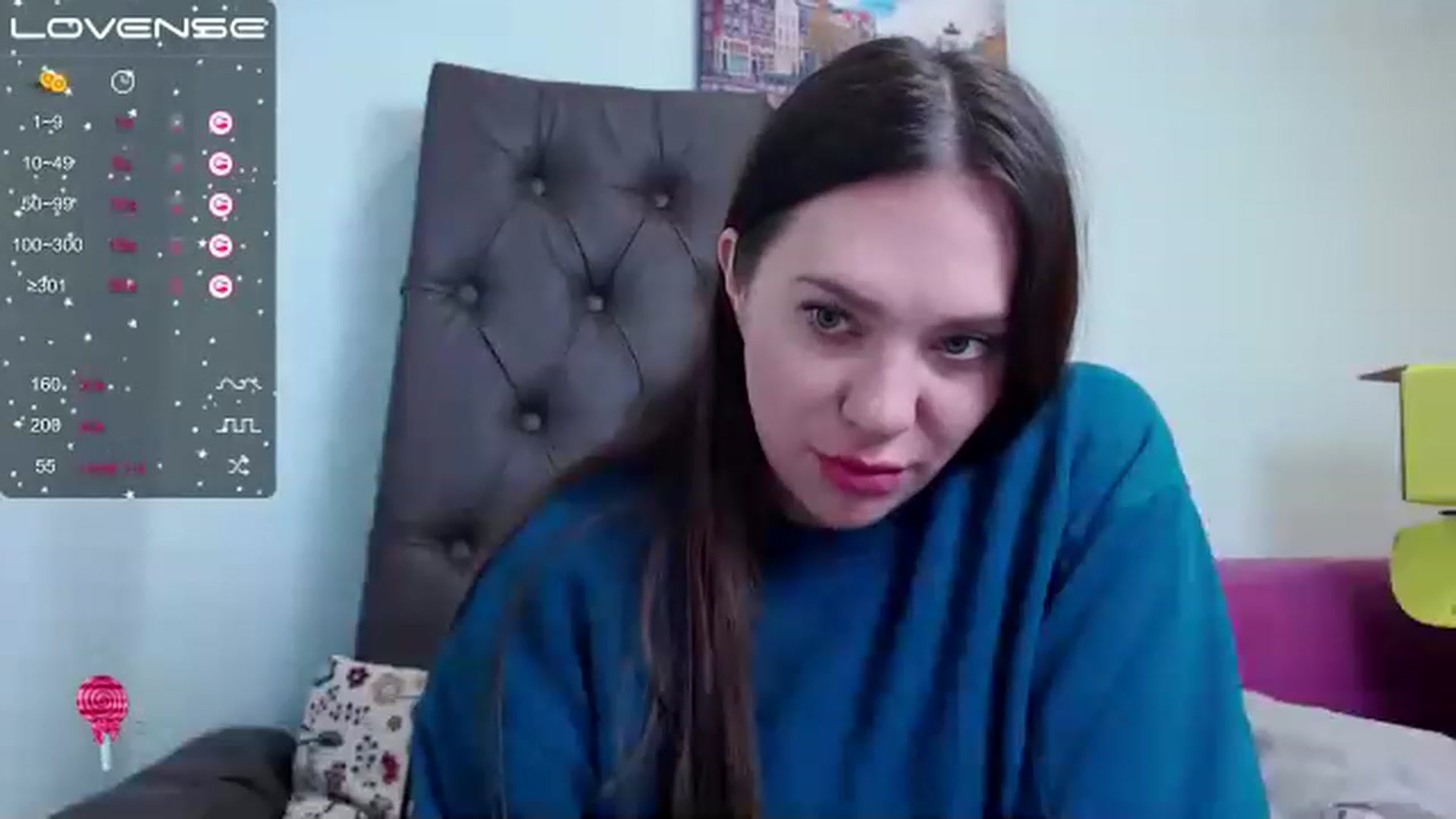 Gallery image thumbnail from Nicole_Kramm's myfreecams stream on, 12/24/2022, 13:03 image 12 of 20