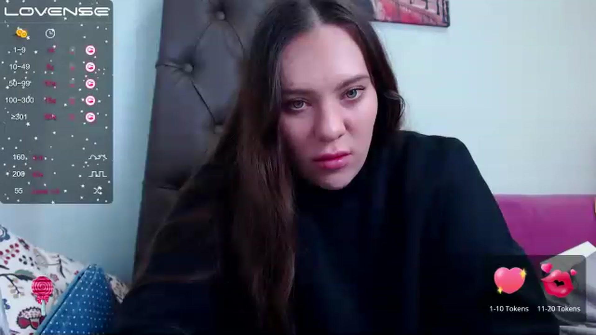 Gallery image thumbnail from Nicole_Kramm's myfreecams stream on, 12/29/2022, 12:45 image 13 of 20